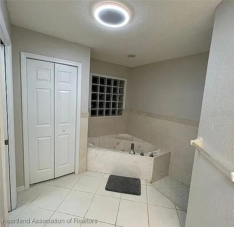 Image 24 of 34 For 5713 Angelo Circle