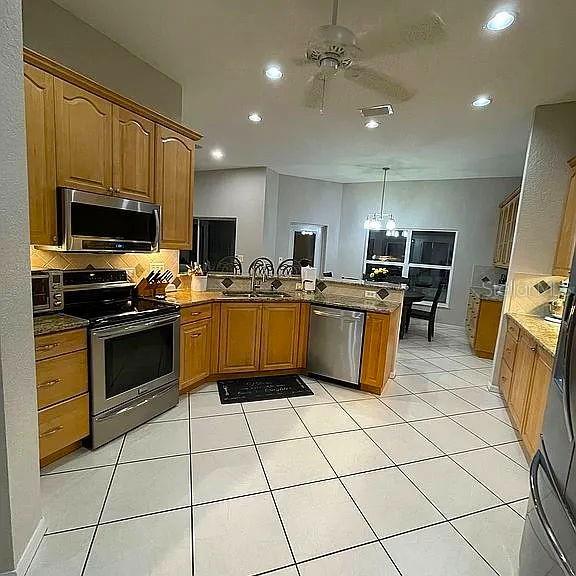 Image 3 of 34 For 5713 Angelo Circle