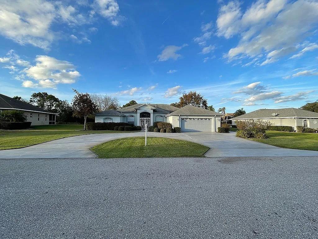 Image 32 of 34 For 5713 Angelo Circle