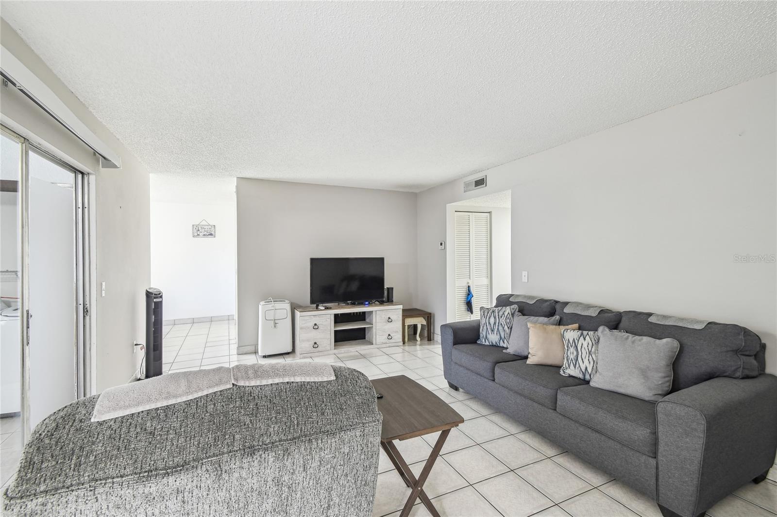 Image 13 of 98 For 3824 Cortez Drive B