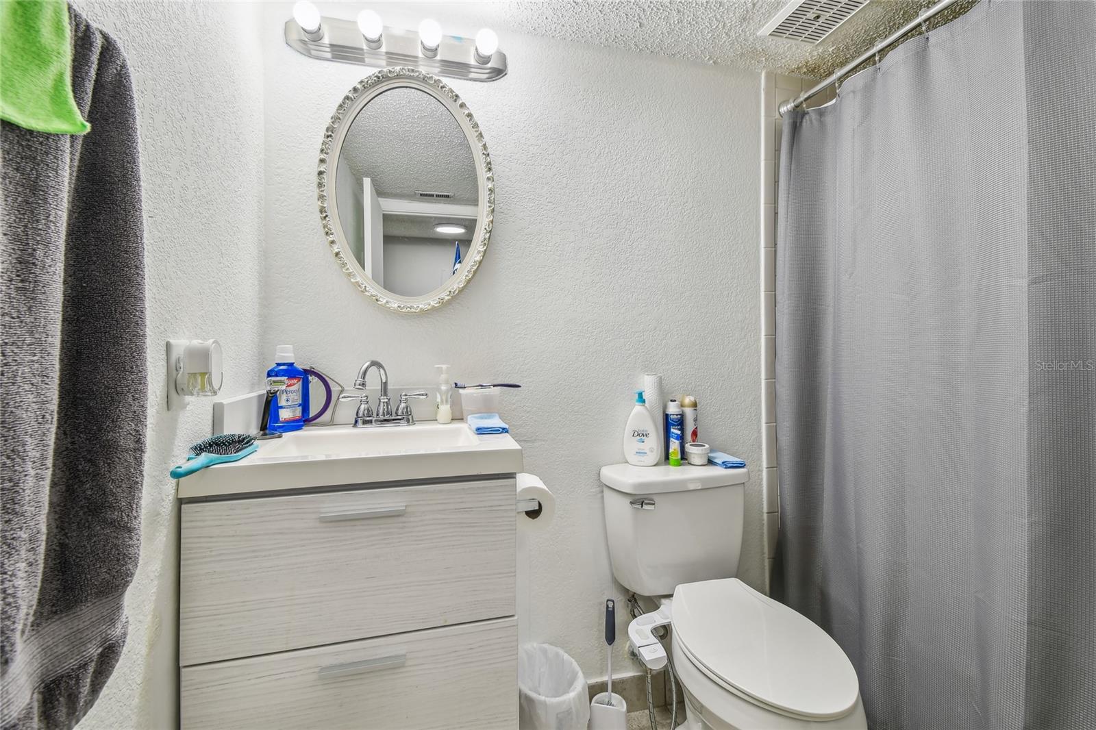 Image 18 of 98 For 3824 Cortez Drive B