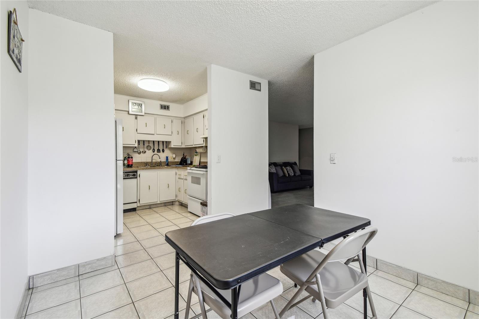Image 35 of 98 For 3824 Cortez Drive B