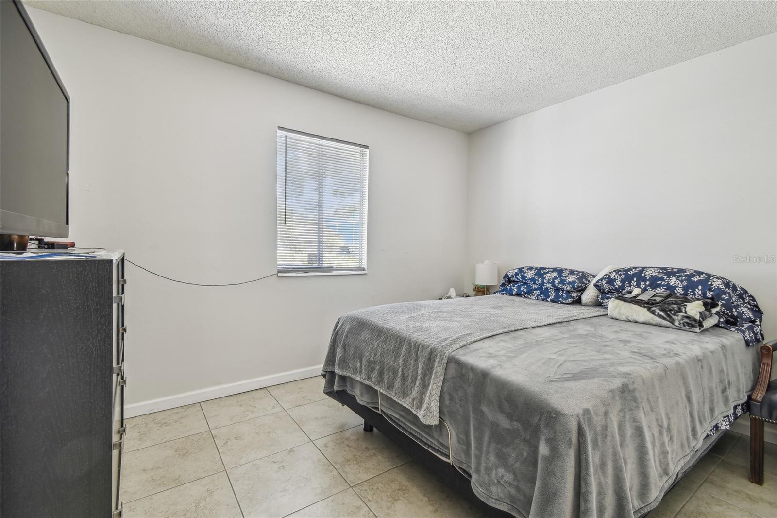 Image 5 of 98 For 3824 Cortez Drive B