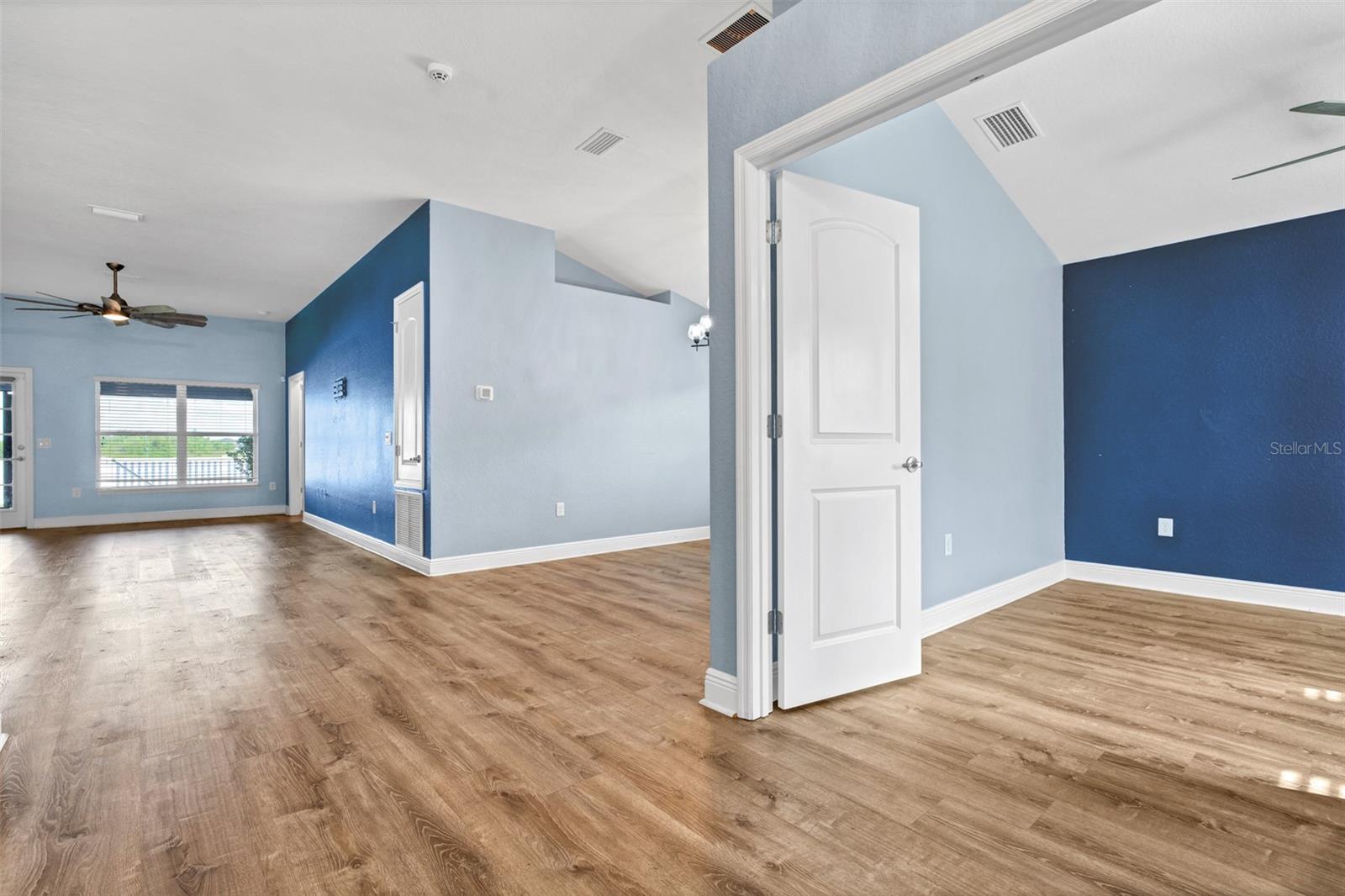 Image 6 of 46 For 14312 Edinburgh Moor Drive