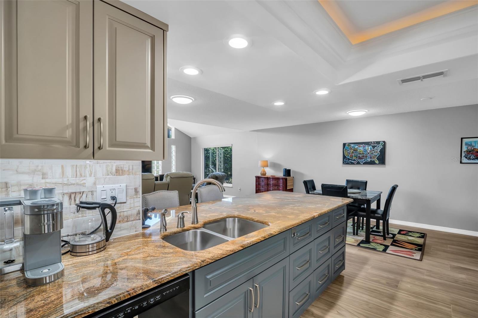 Image 10 of 88 For 3276 Hilary Circle