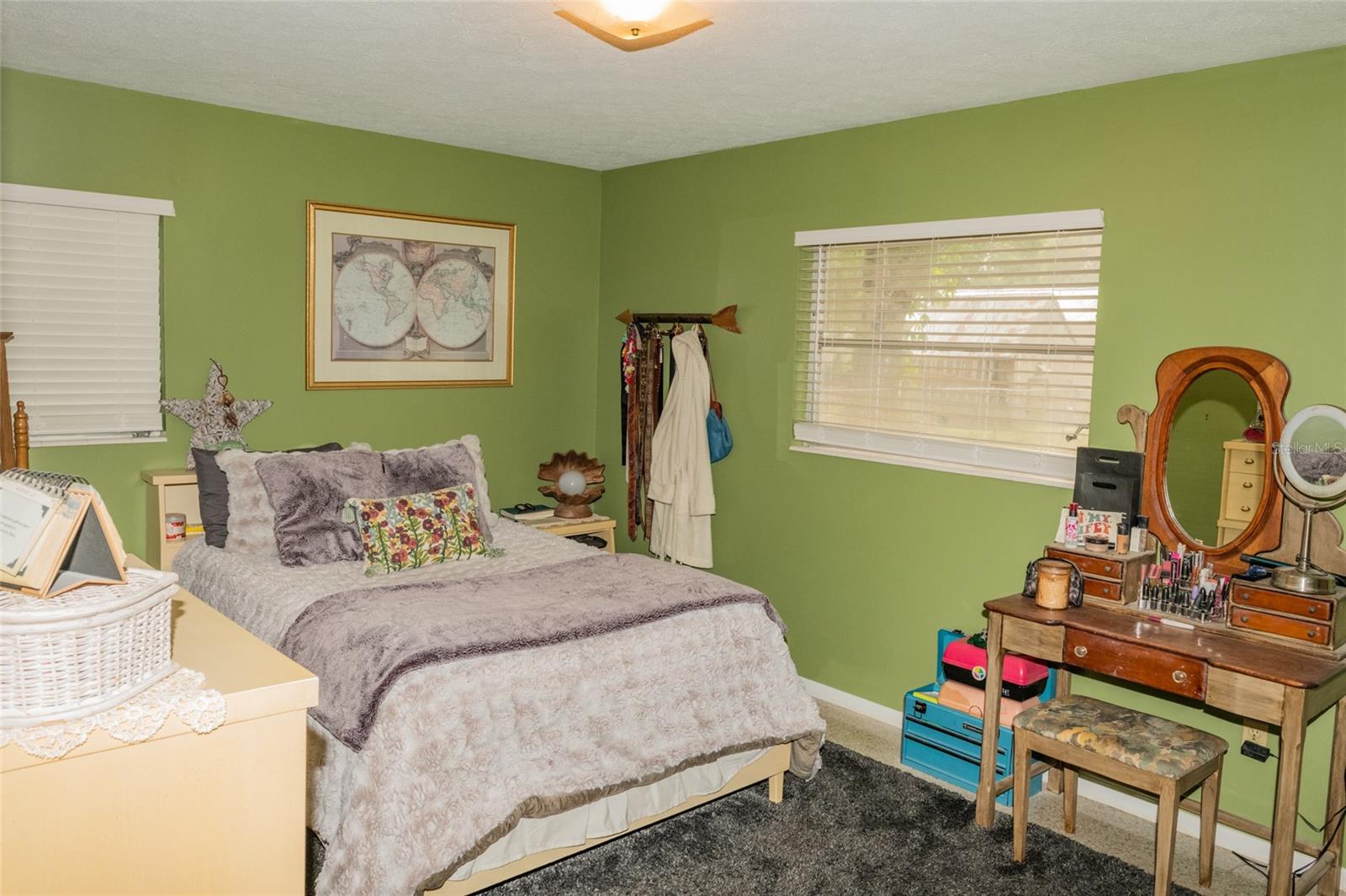 Image 6 of 35 For 12213 Floral Ln