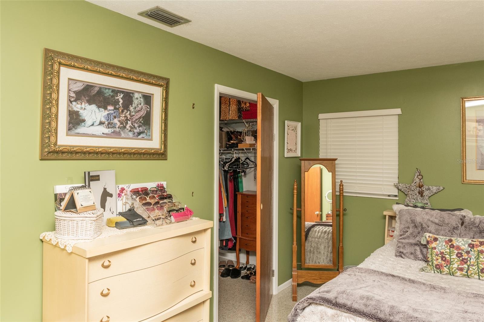 Image 8 of 35 For 12213 Floral Ln
