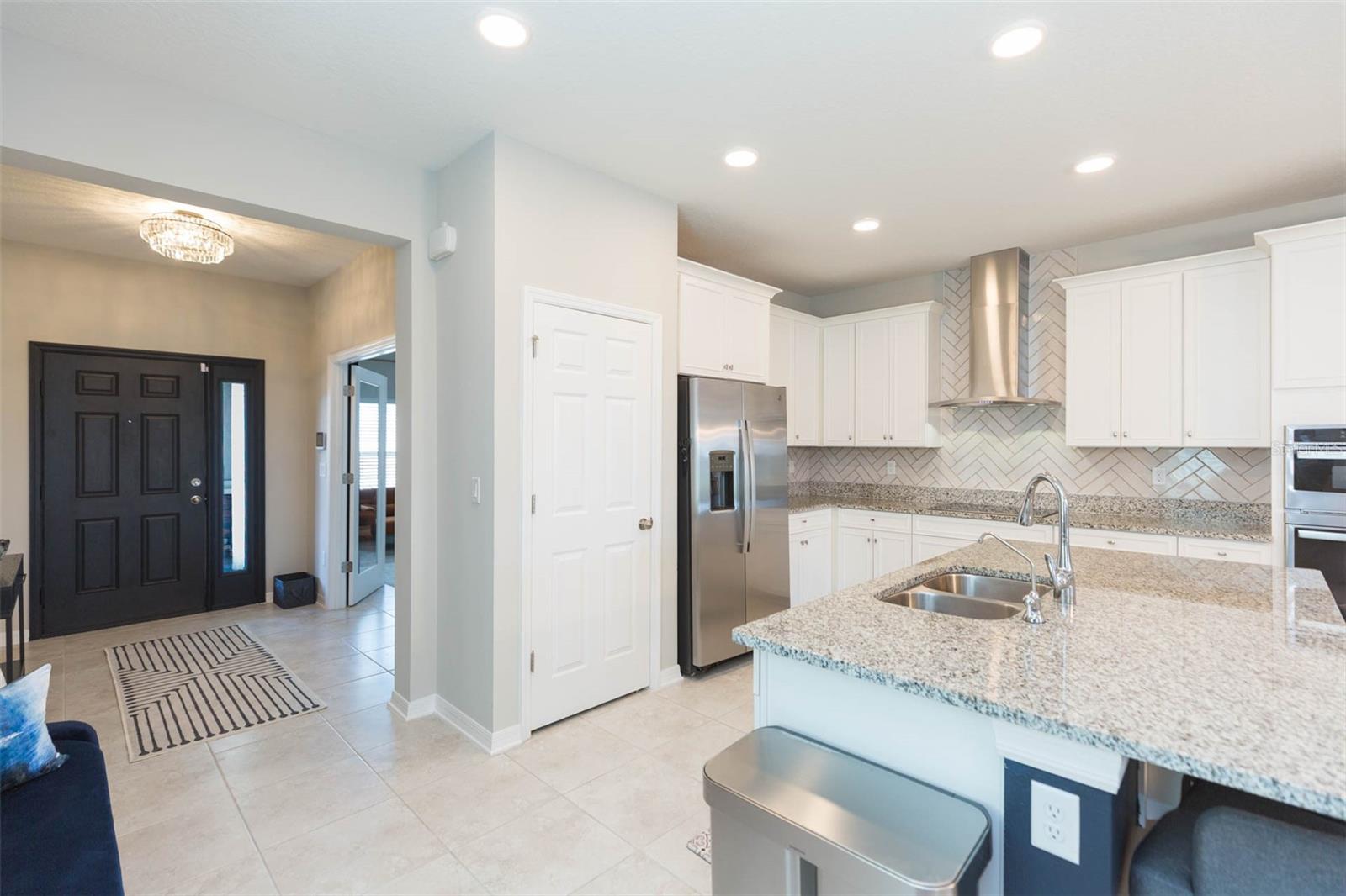 Image 10 of 60 For 5059 Bromeliad Avenue