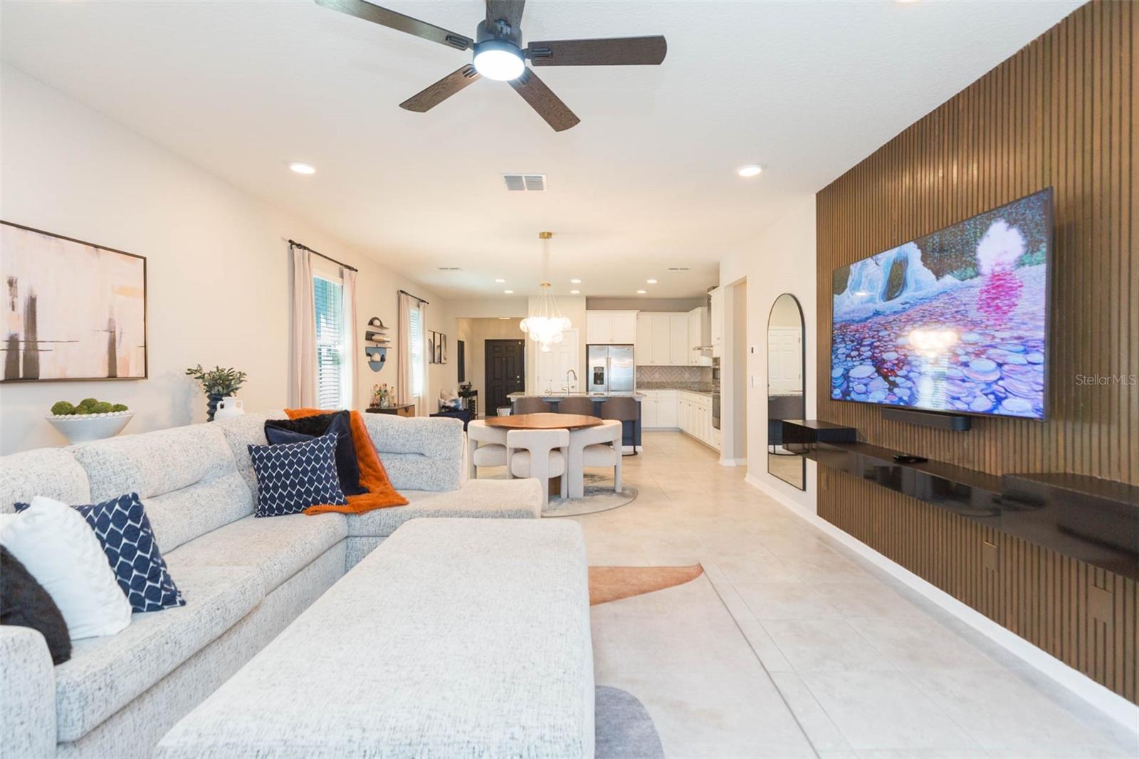 Image 19 of 60 For 5059 Bromeliad Avenue