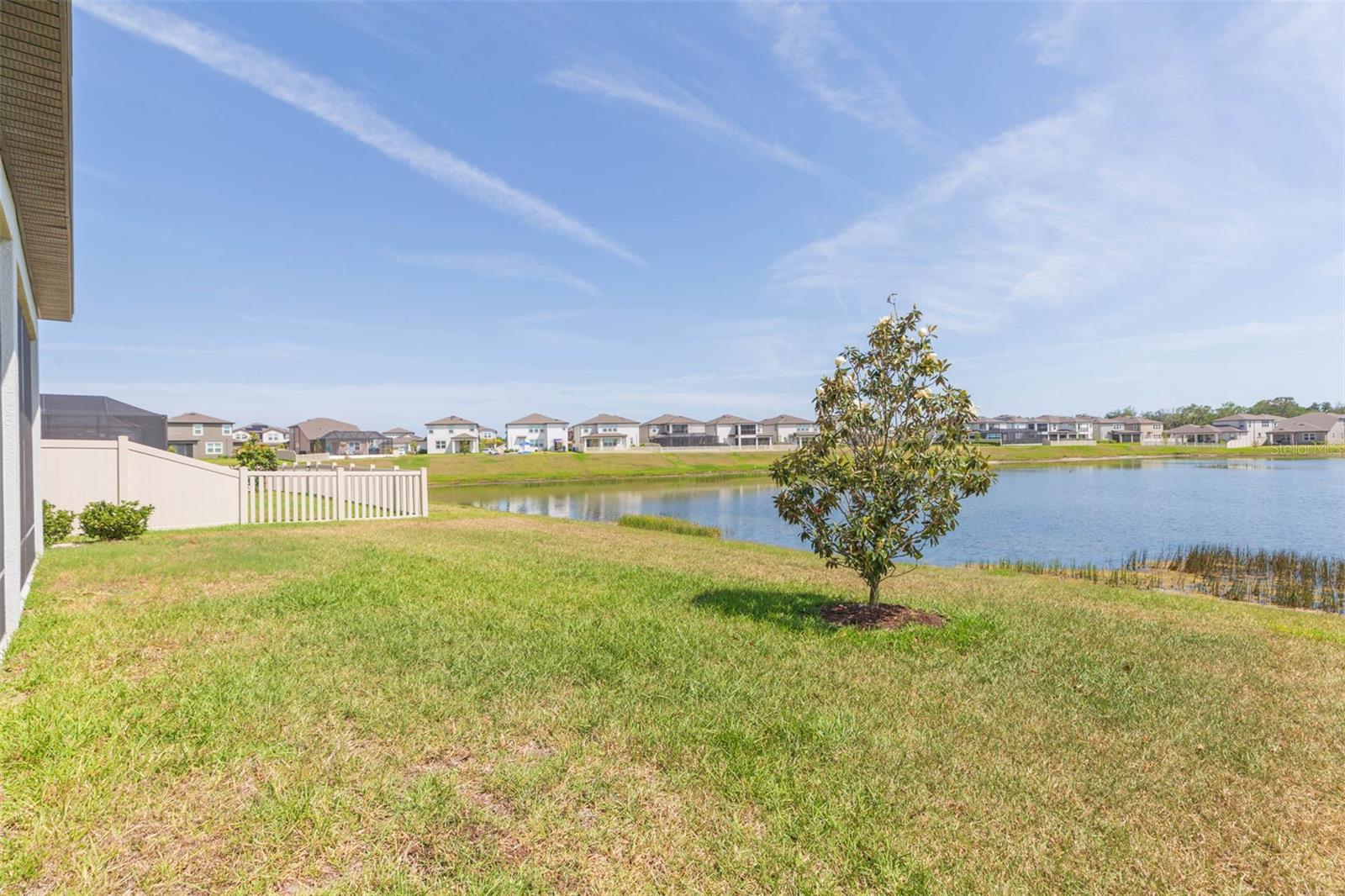 Image 38 of 60 For 5059 Bromeliad Avenue