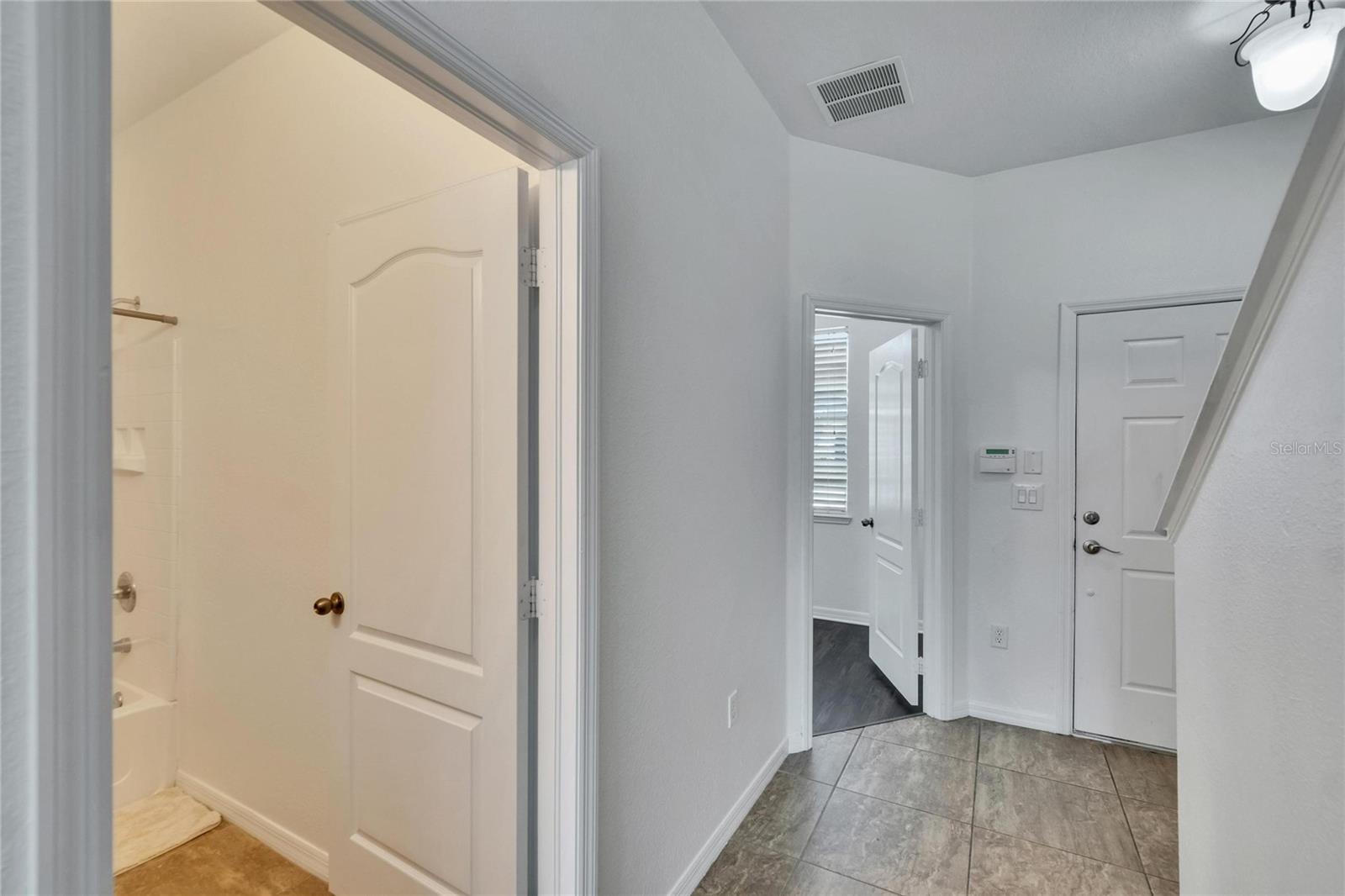 Image 18 of 62 For 2044 Greenwood Valley Drive
