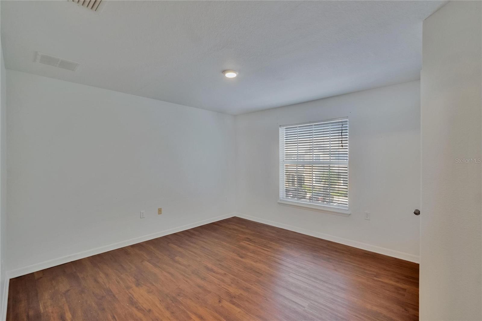 Image 37 of 62 For 2044 Greenwood Valley Drive