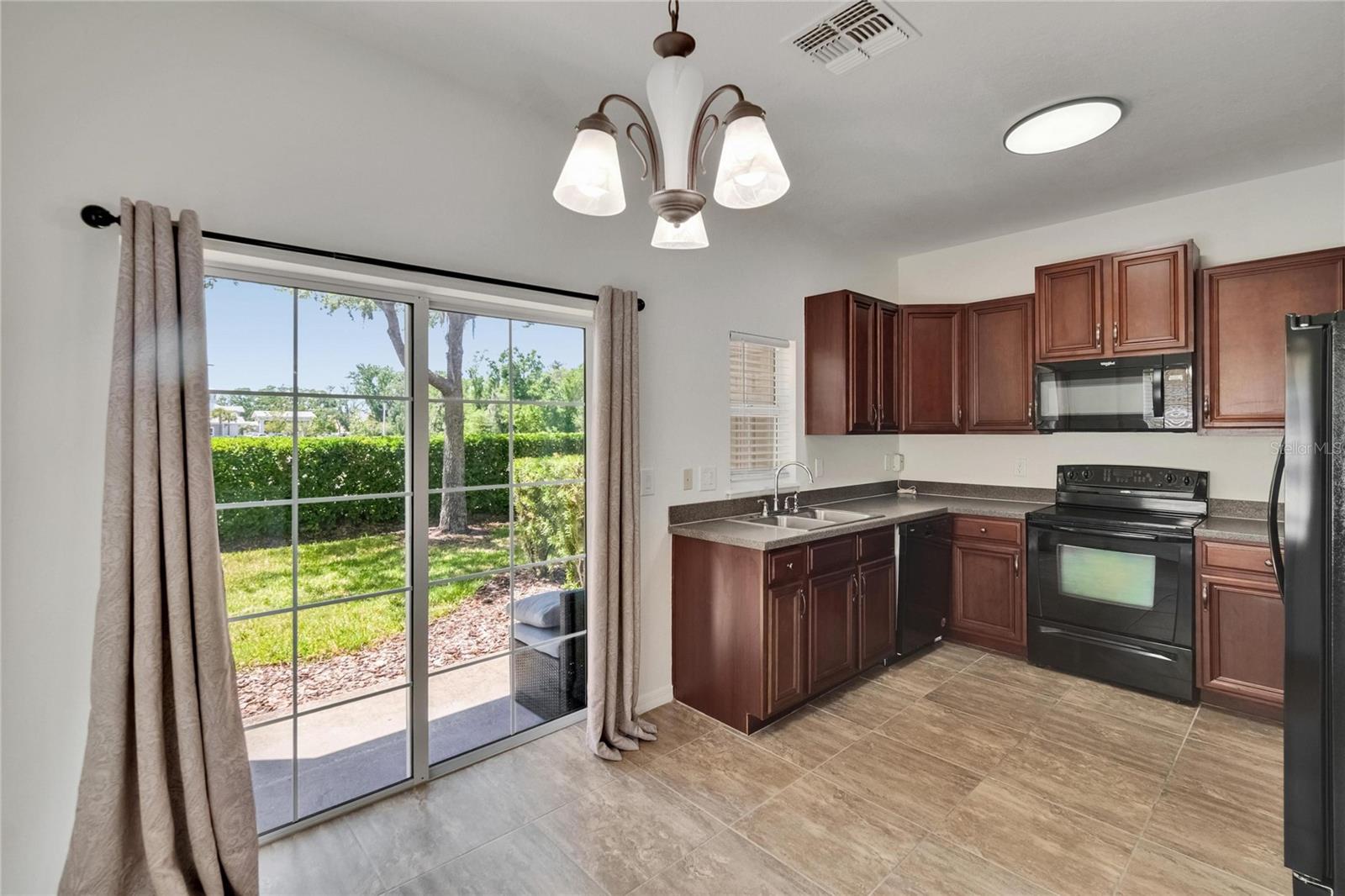 Image 9 of 62 For 2044 Greenwood Valley Drive