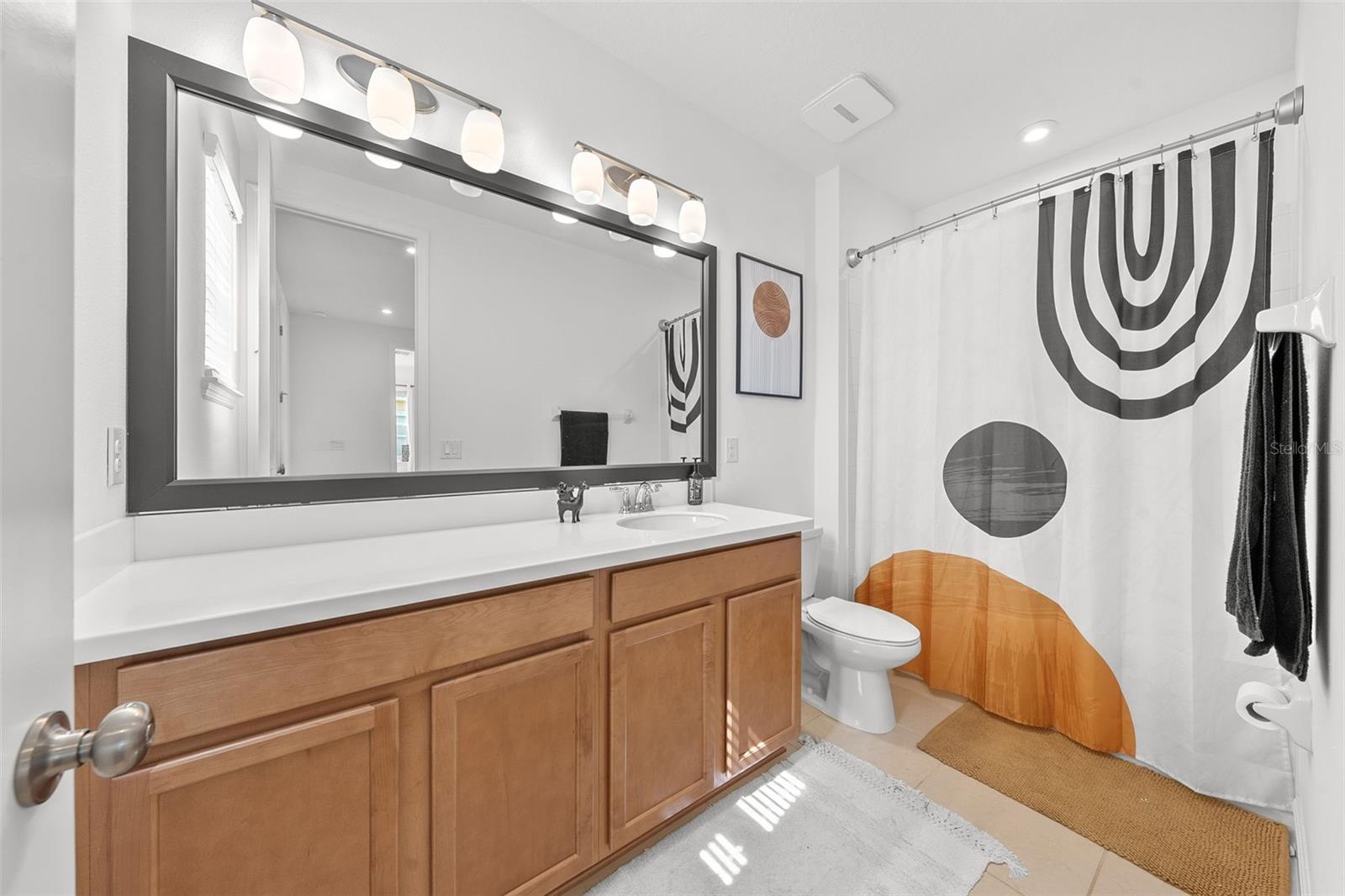 Image 33 of 48 For 13876 Stansil Avenue