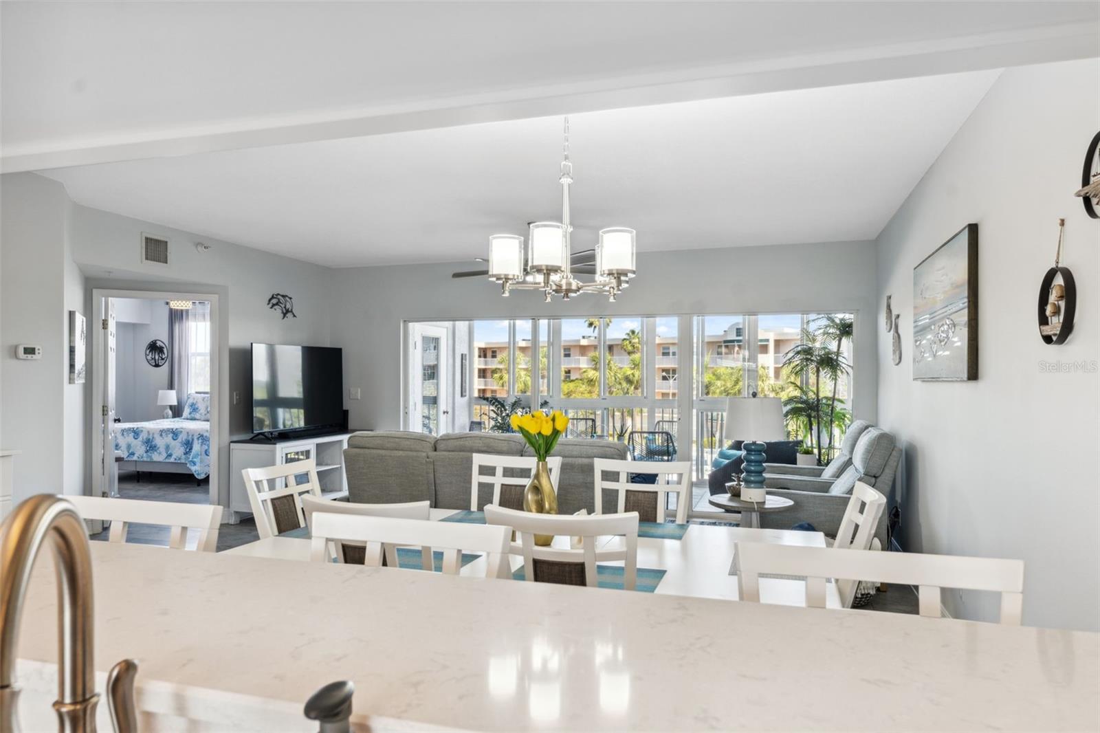 Image 13 of 56 For 6205 Shoreline Drive 1204
