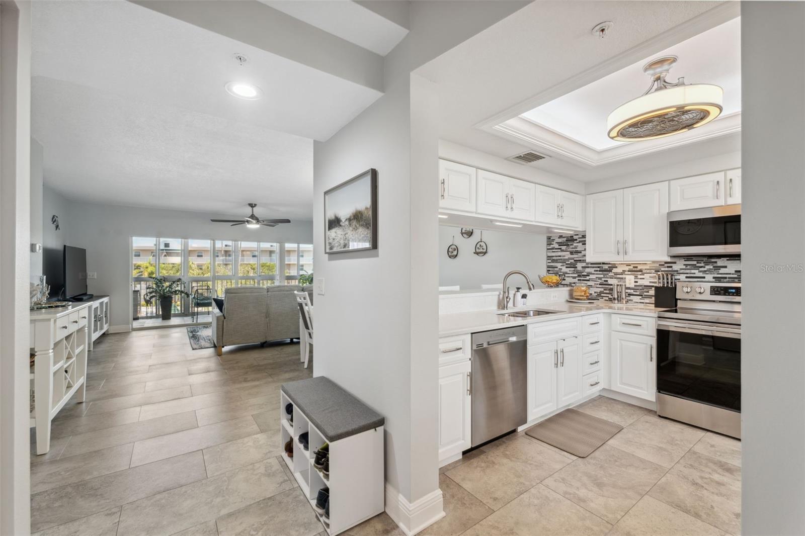 Image 16 of 56 For 6205 Shoreline Drive 1204