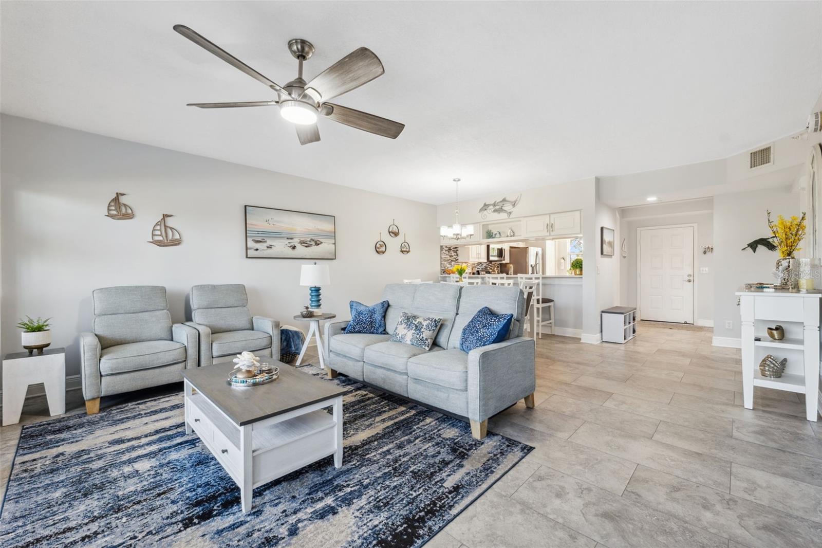 Image 20 of 56 For 6205 Shoreline Drive 1204