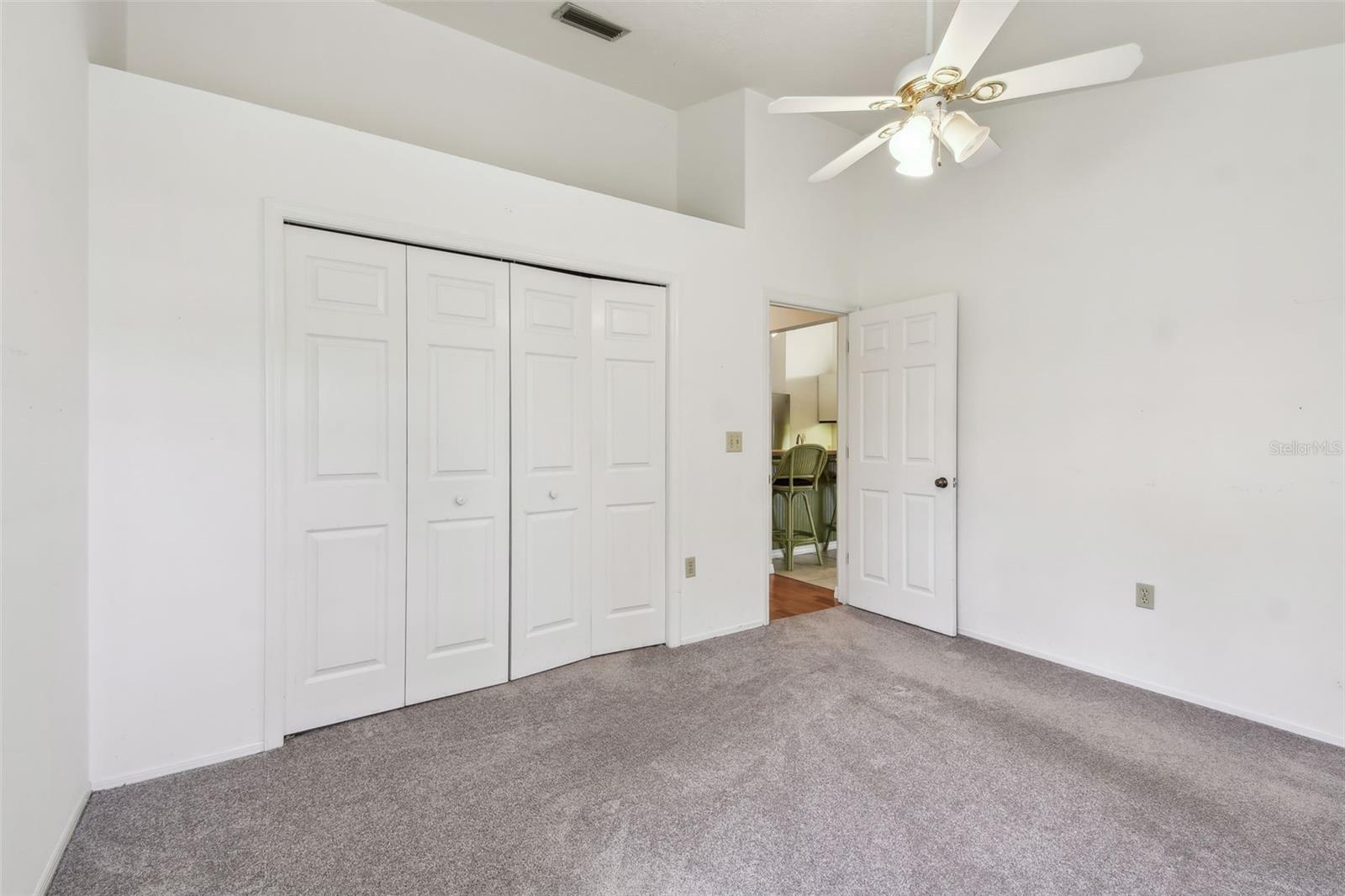 Image 26 of 39 For 4645 Meadowview Circle
