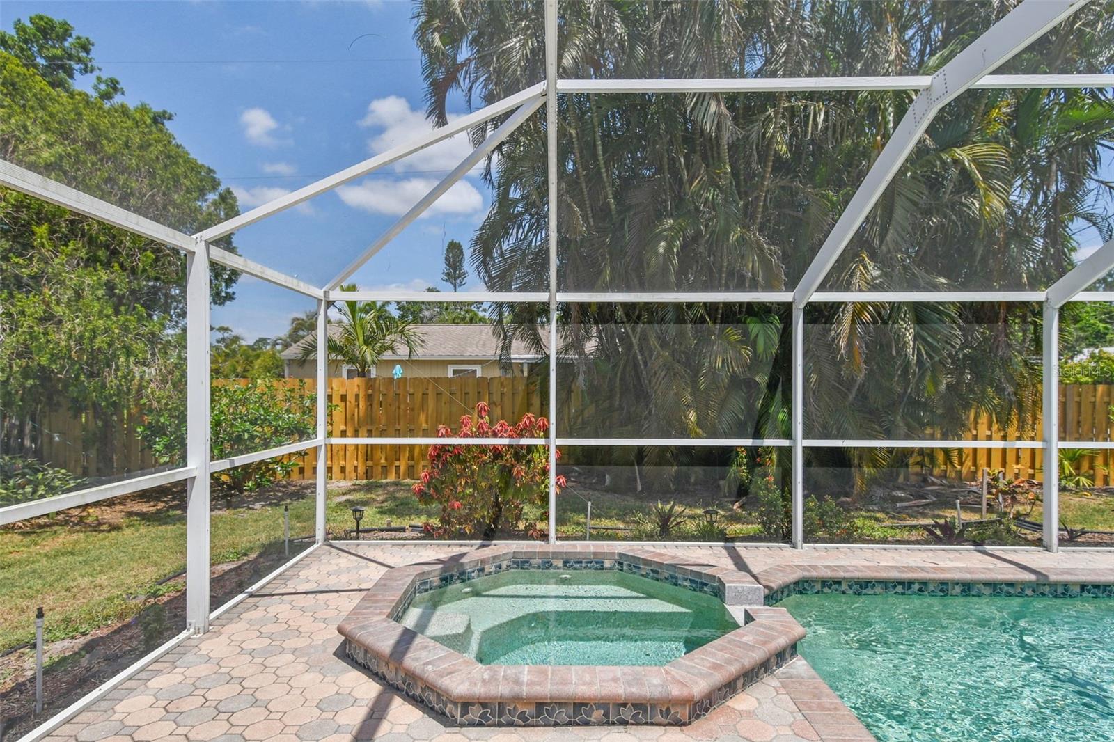 Image 33 of 39 For 4645 Meadowview Circle