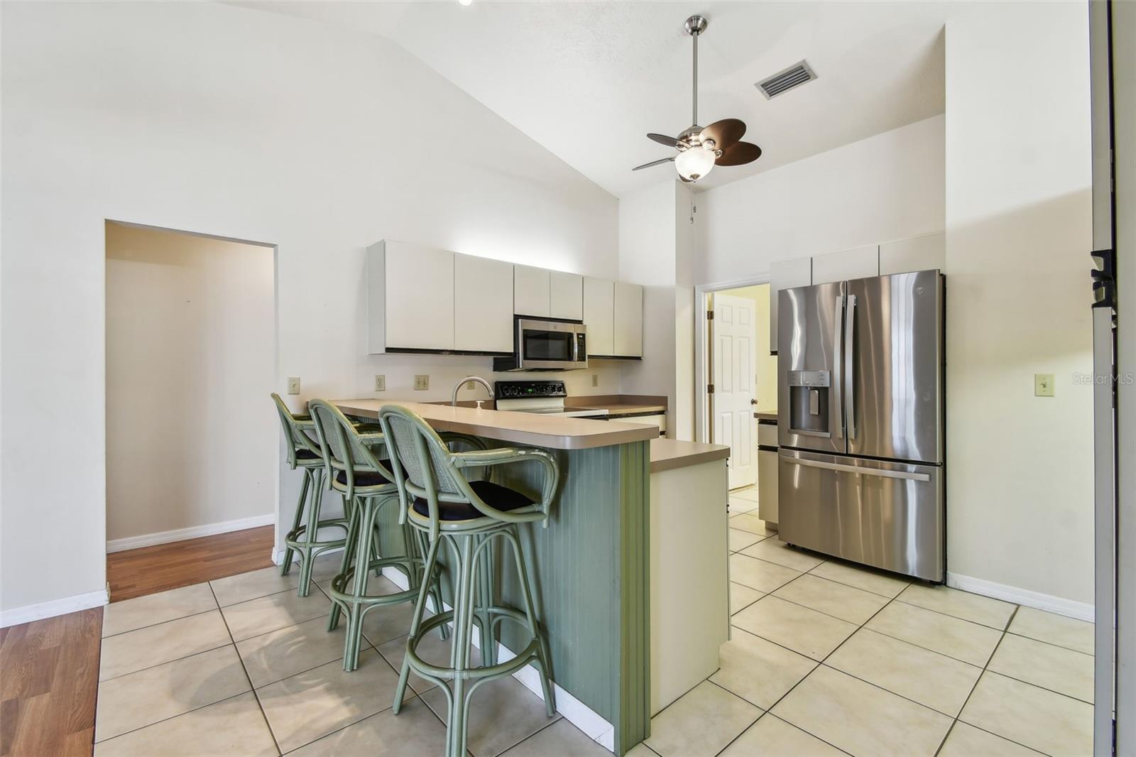 Image 9 of 39 For 4645 Meadowview Circle