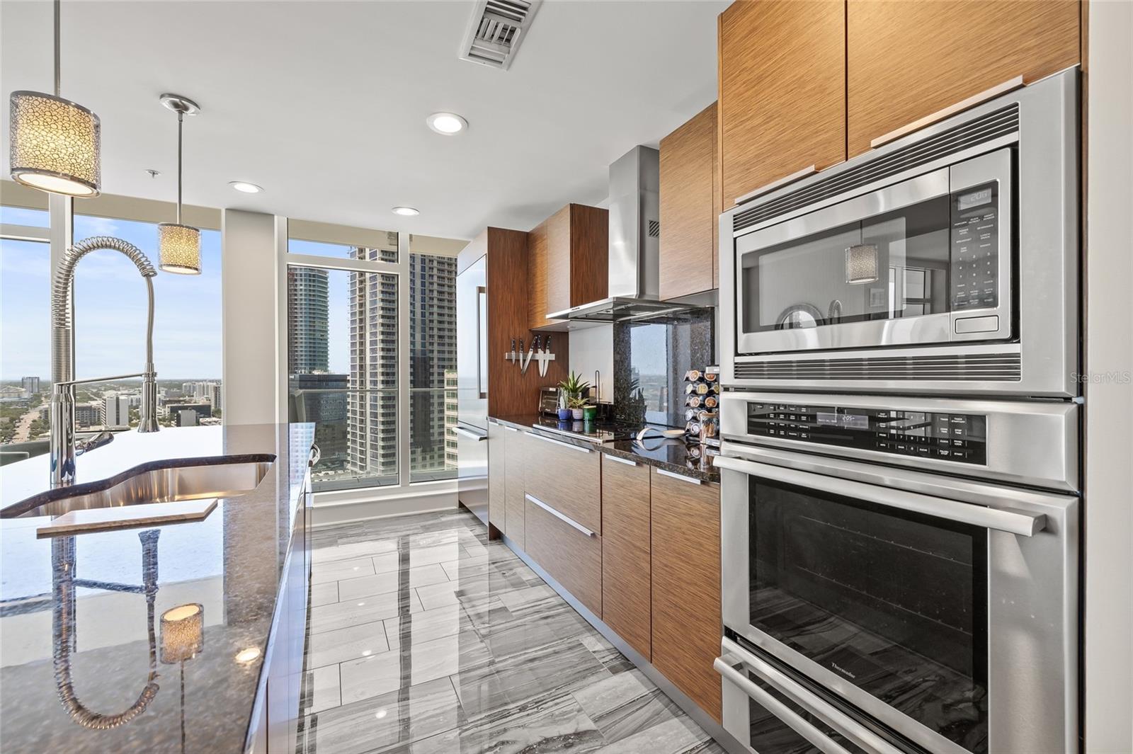 Image 21 of 92 For 175 1st Street S 2603