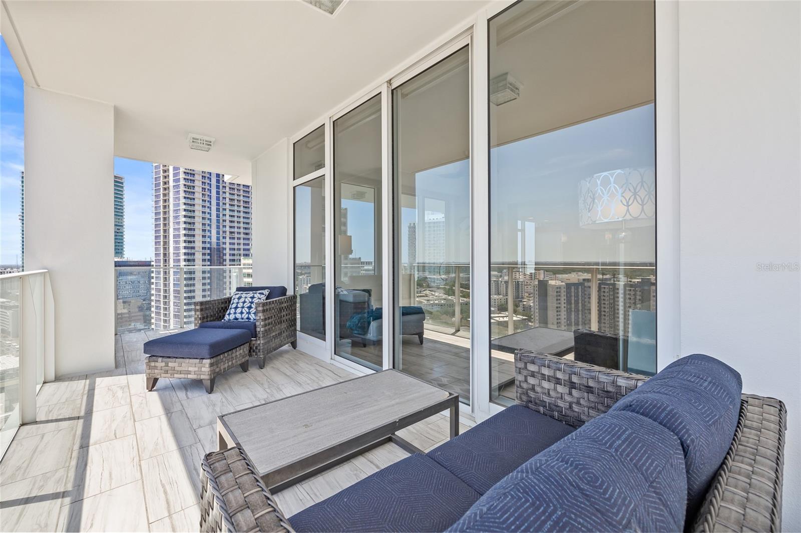 Image 28 of 92 For 175 1st Street S 2603