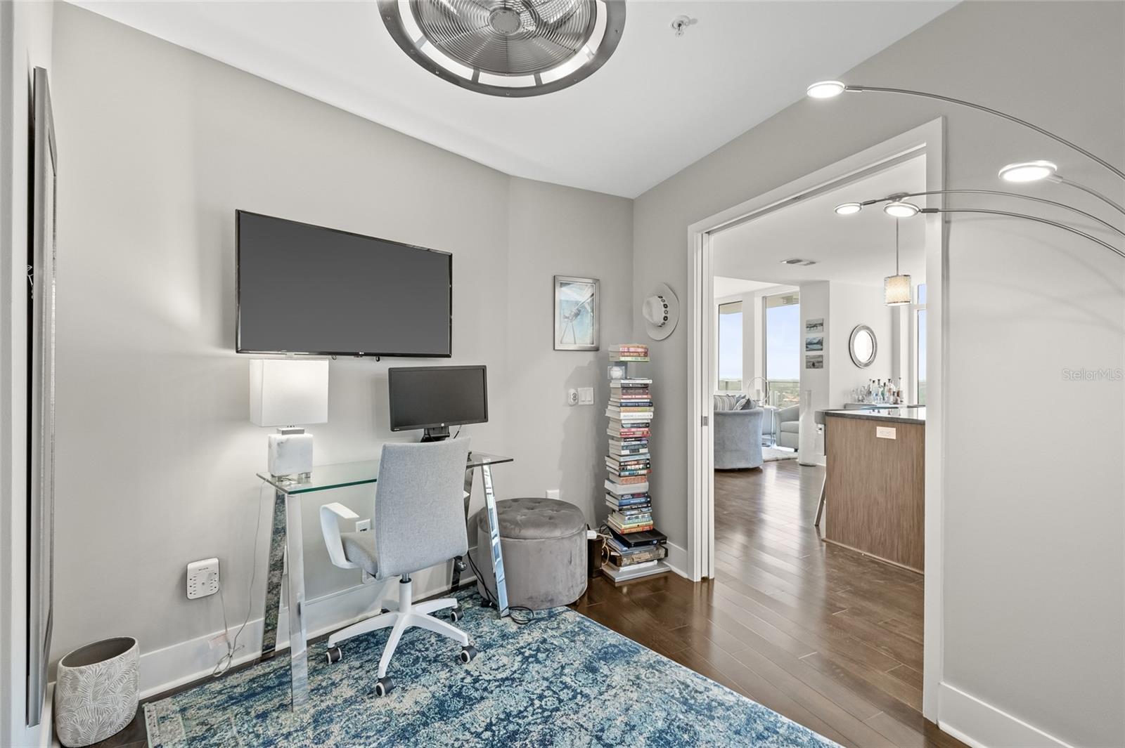 Image 35 of 92 For 175 1st Street S 2603