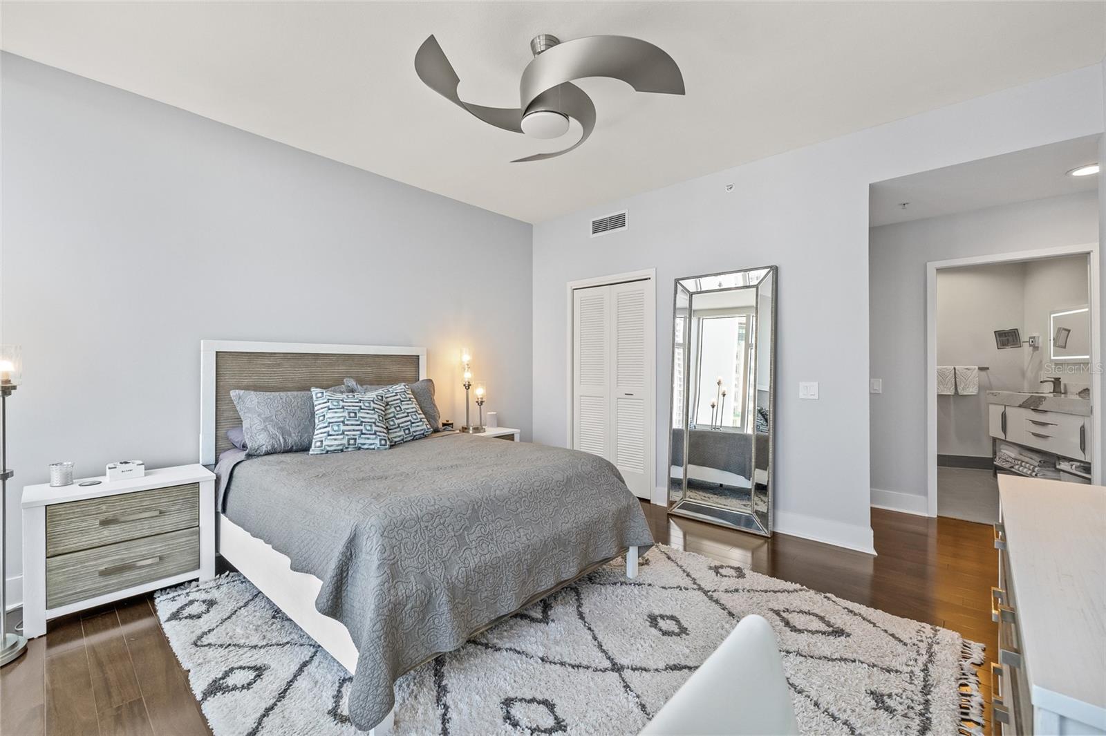 Image 38 of 92 For 175 1st Street S 2603