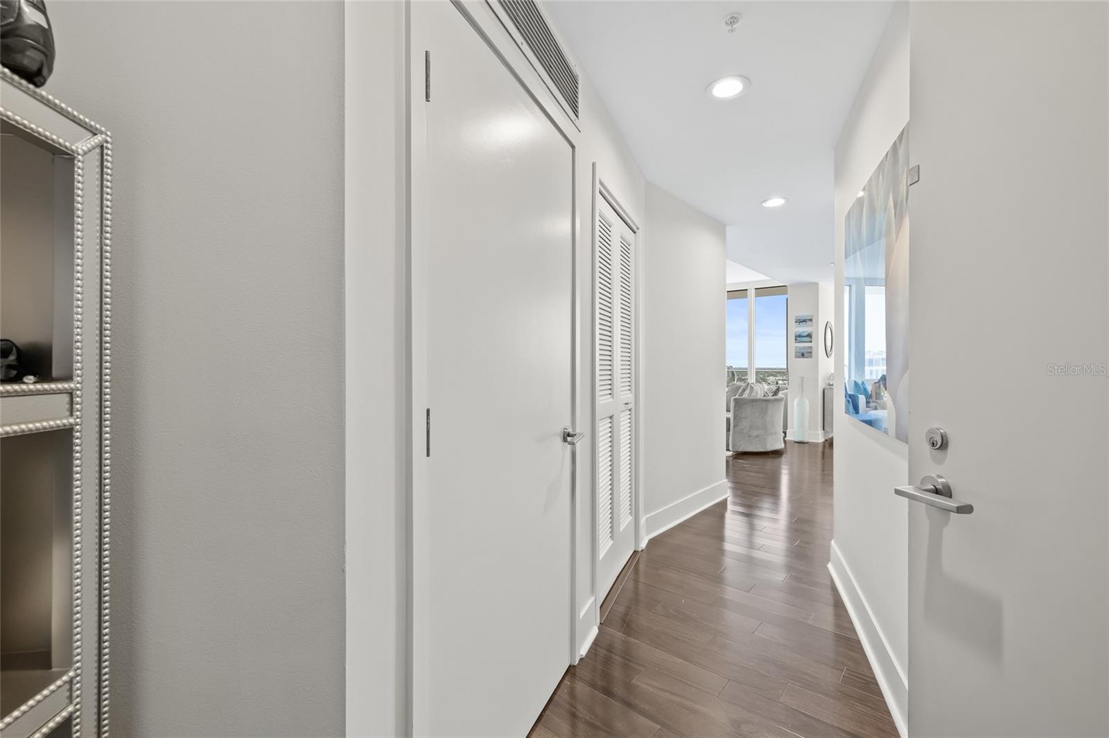 Image 7 of 92 For 175 1st Street S 2603