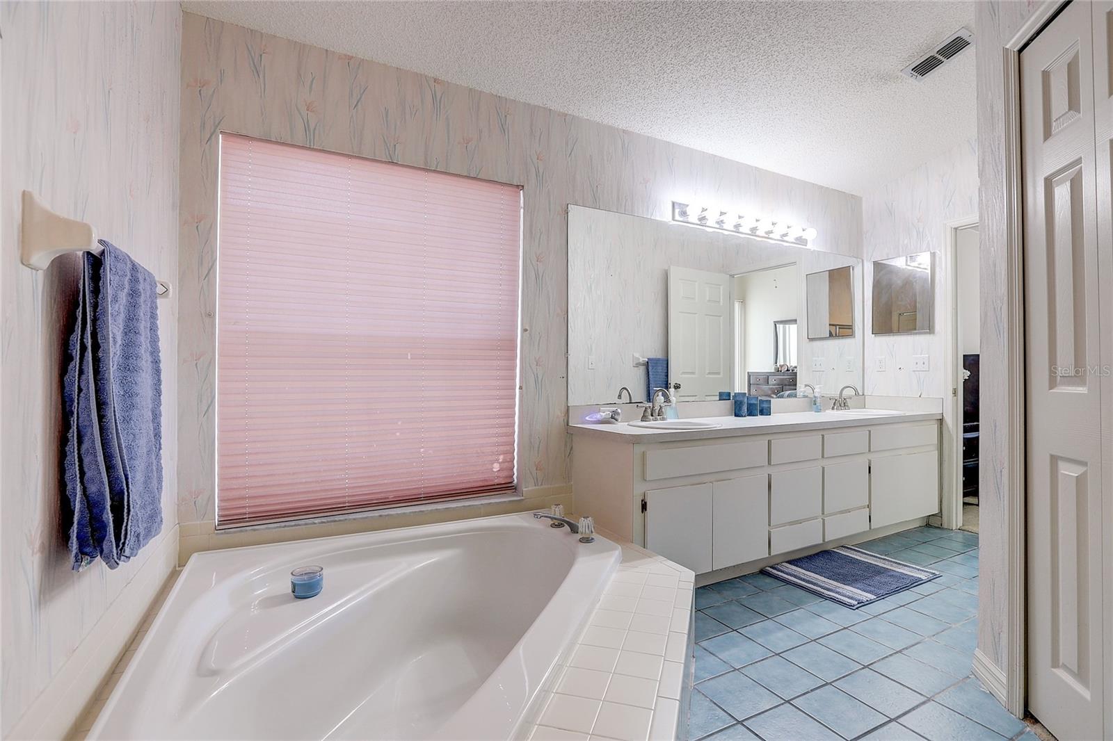 Image 21 of 24 For 6410 Beaver Way
