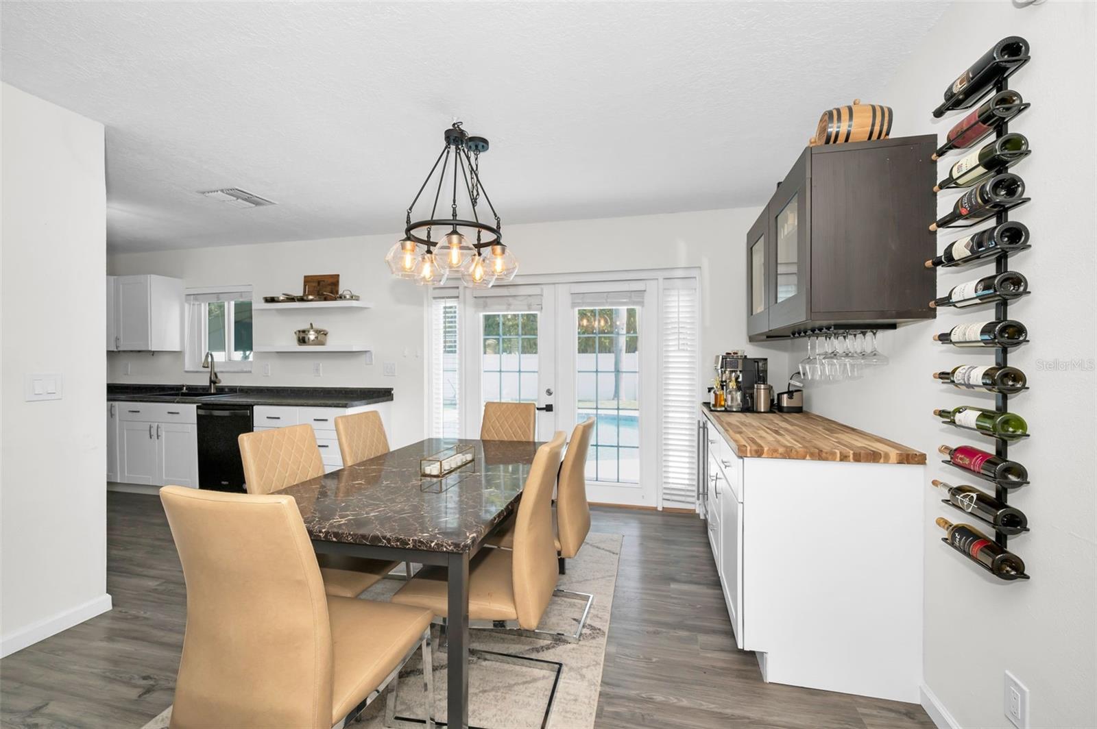 Image 16 of 50 For 1710 Hibiscus Circle N