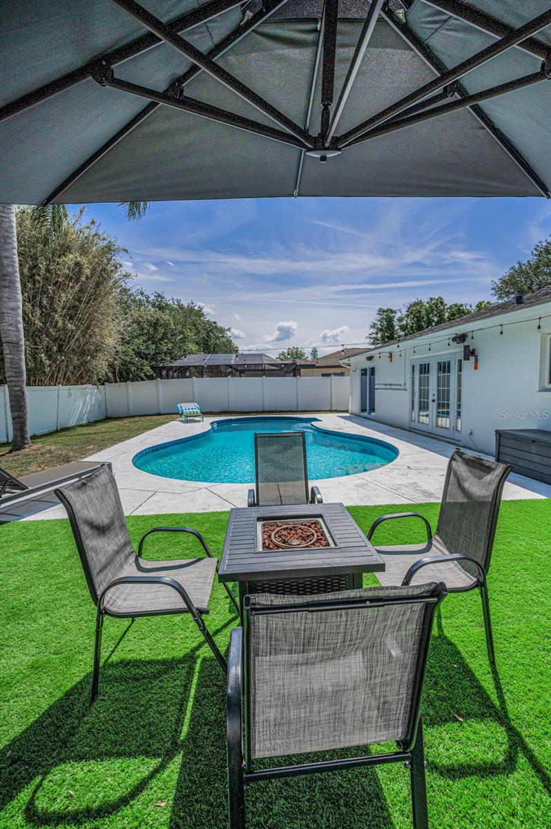 Image 44 of 50 For 1710 Hibiscus Circle N