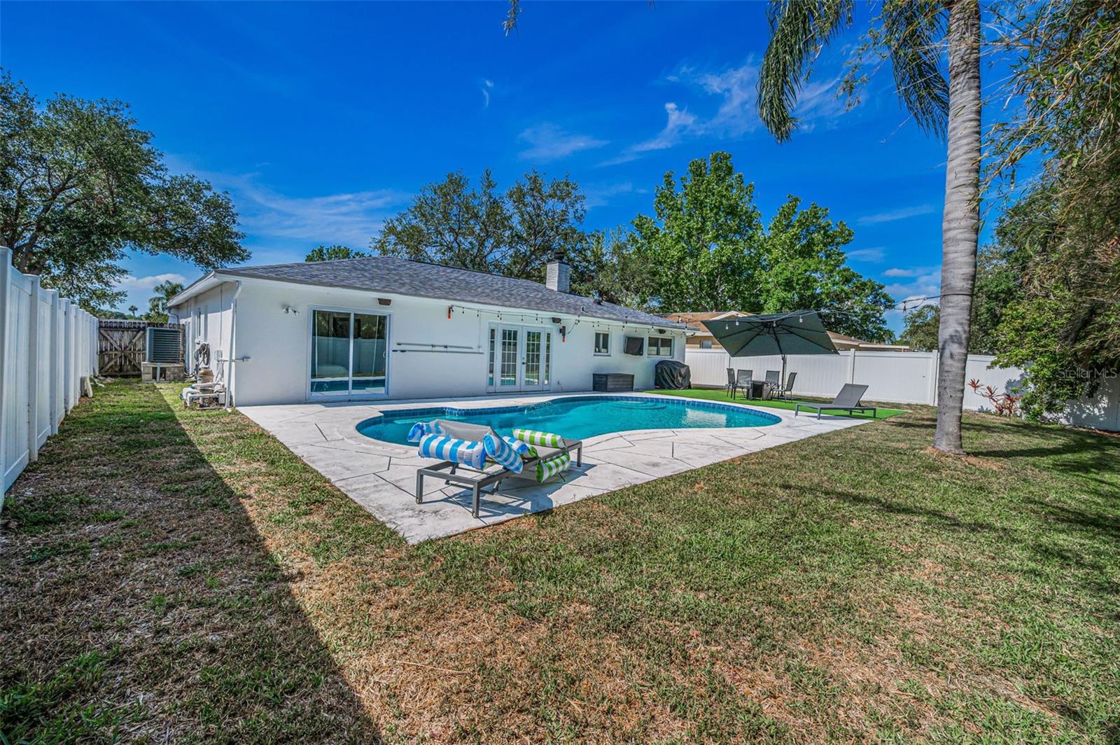 Image 46 of 50 For 1710 Hibiscus Circle N