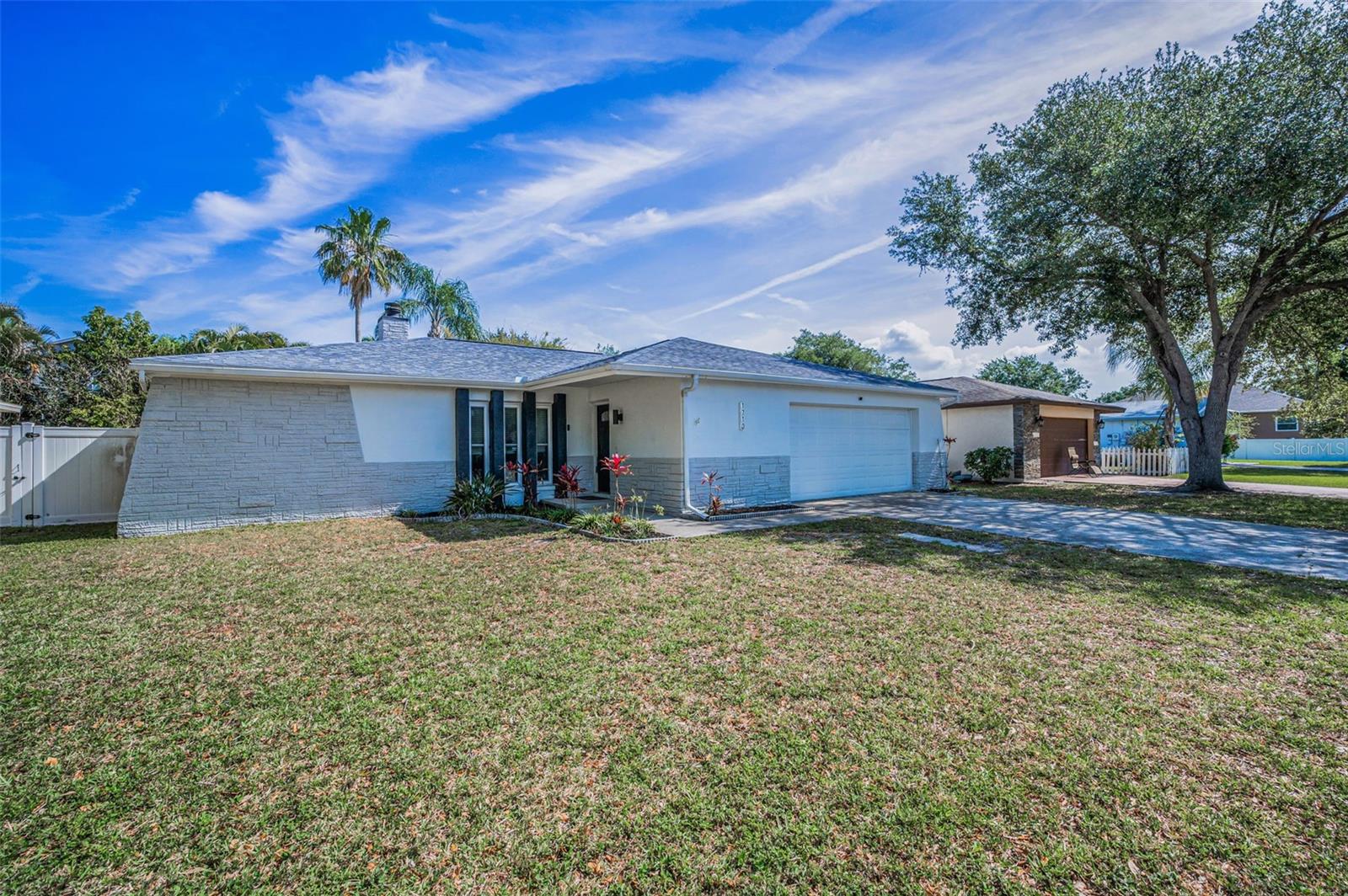 Image 5 of 50 For 1710 Hibiscus Circle N