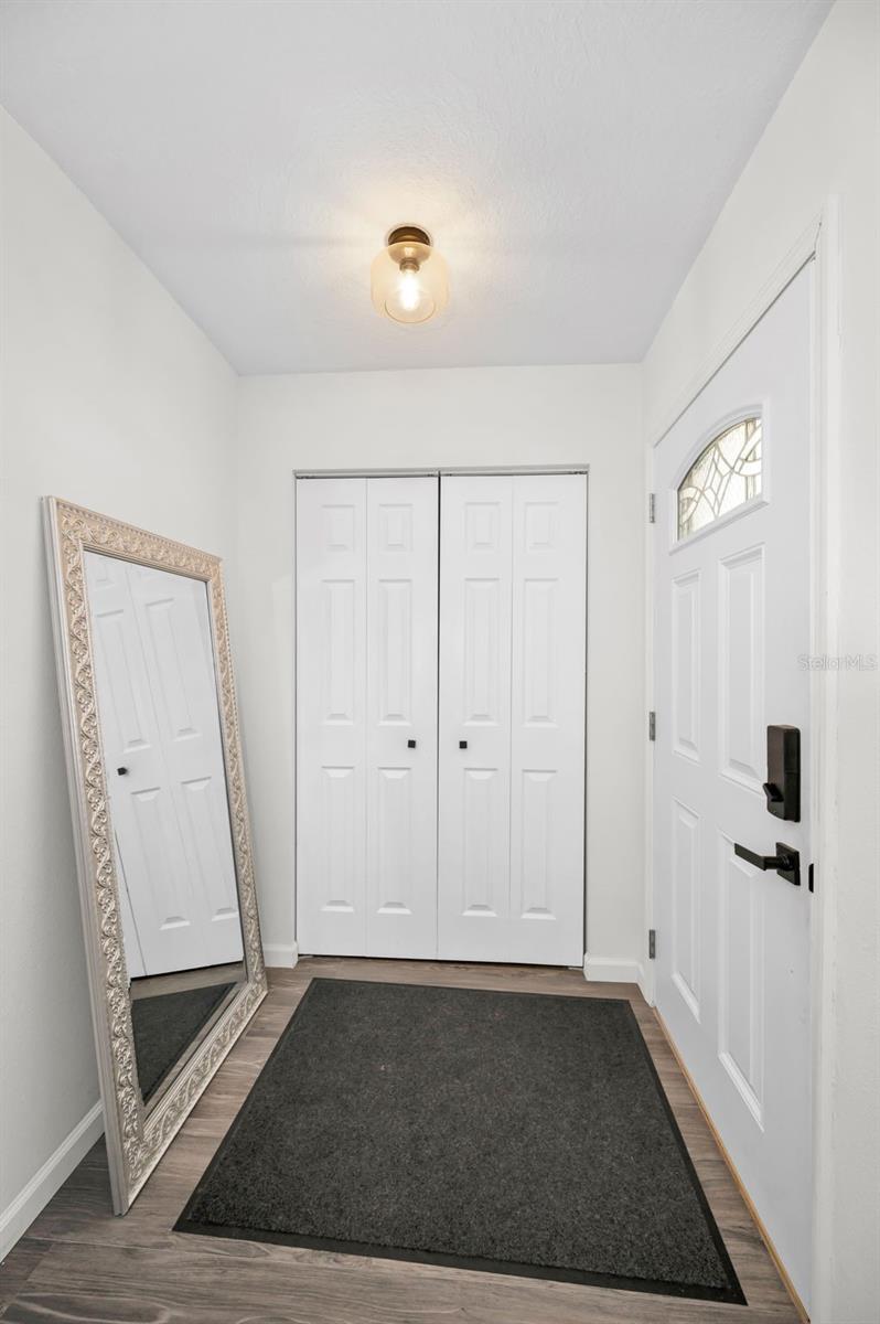 Image 9 of 50 For 1710 Hibiscus Circle N