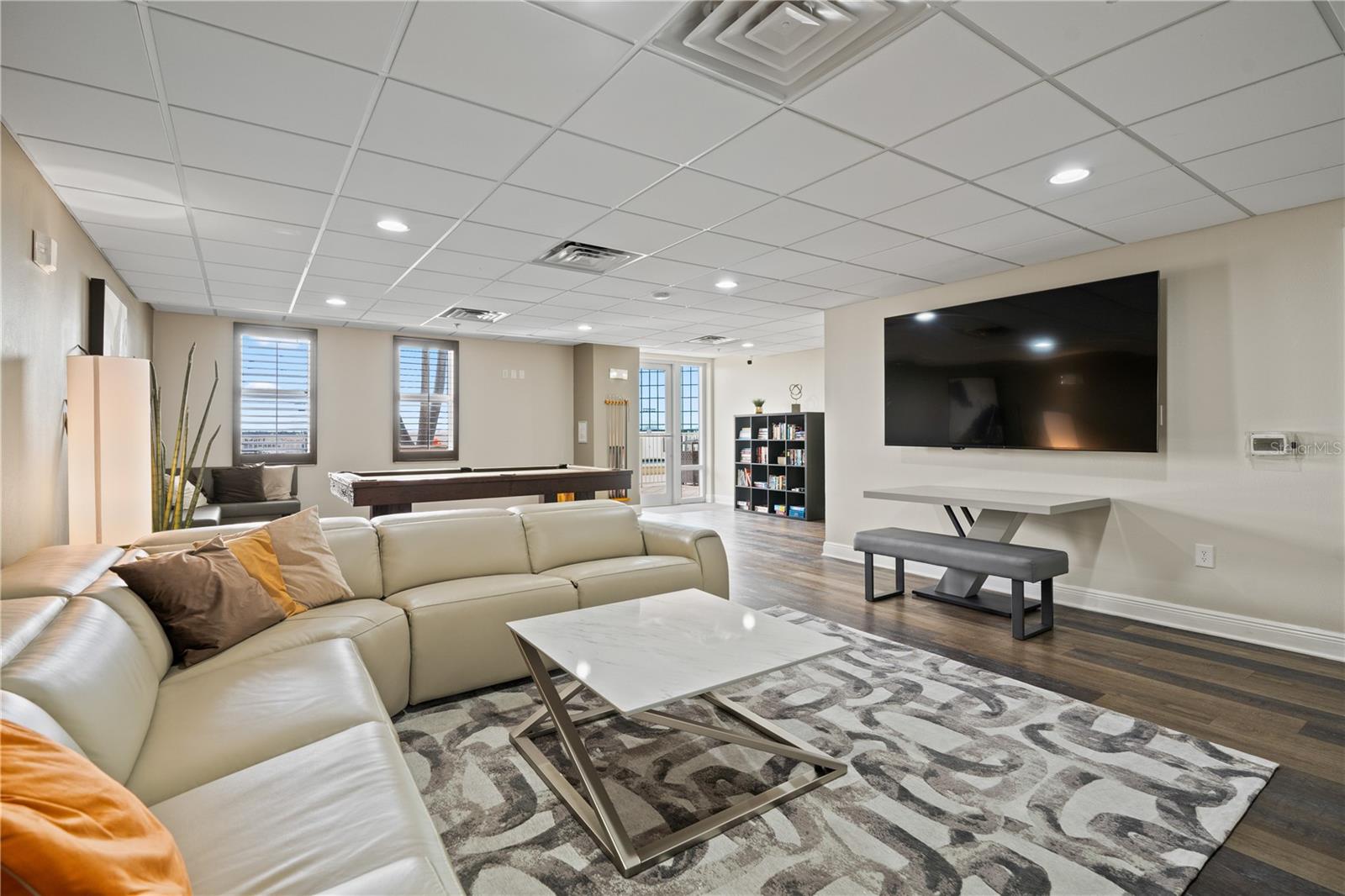 Image 16 of 18 For 628 Cleveland Street 1507