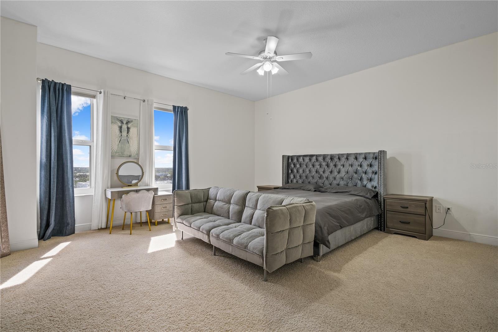 Image 8 of 18 For 628 Cleveland Street 1507