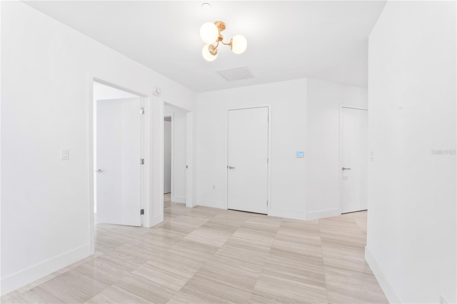 Image 37 of 46 For 2912 Santiago Street 404