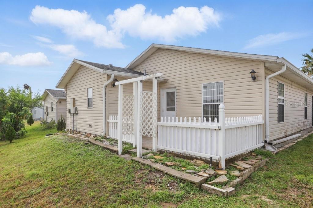 Image 31 of 57 For 50989 Highway 27  179