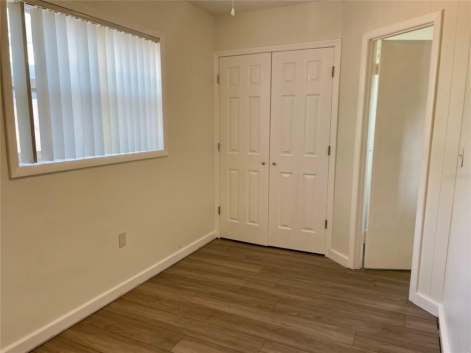 Image 6 of 9 For 401 1st Avenue Ne 407