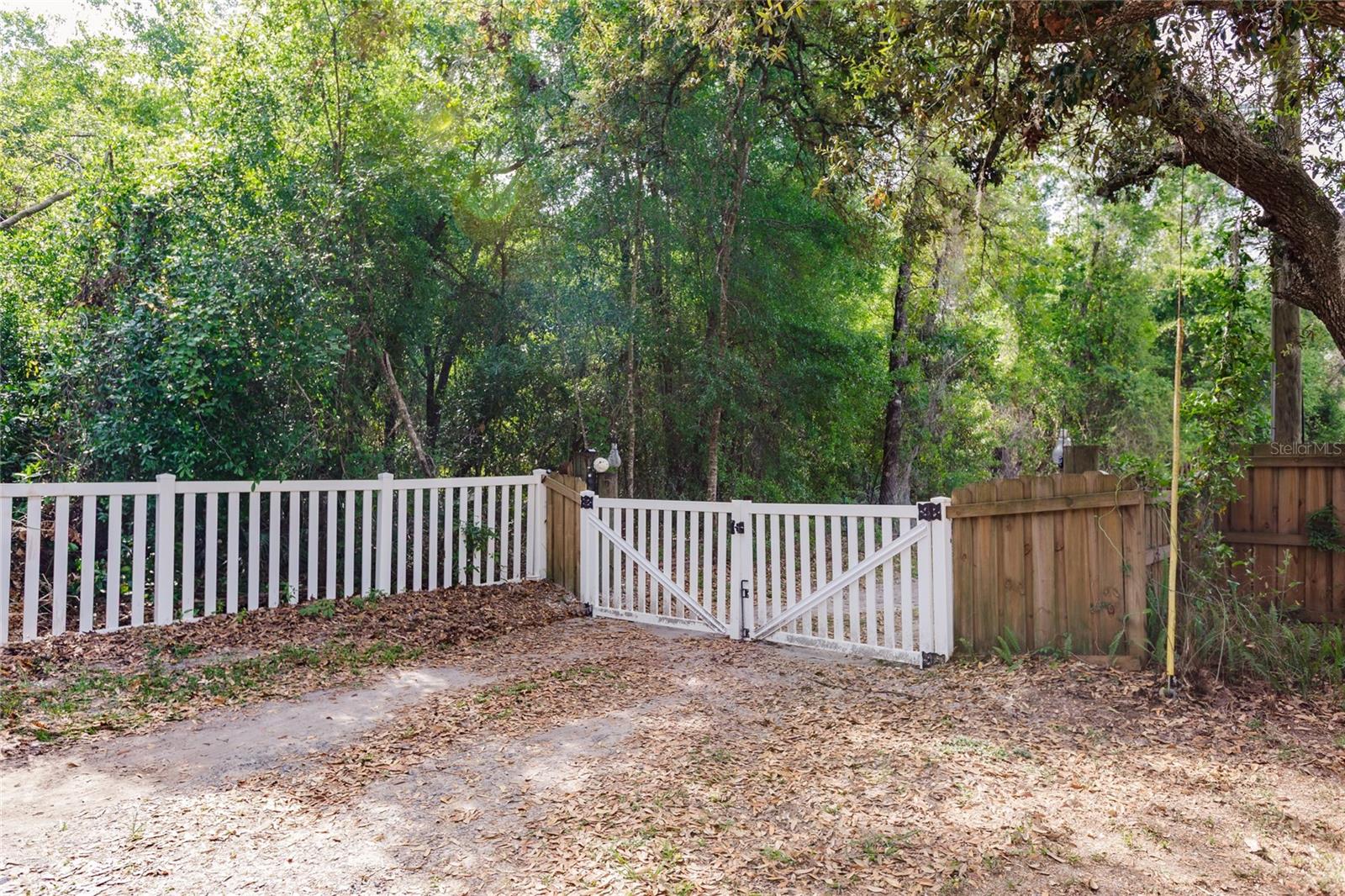 Image 34 of 51 For 5420 Gwendolyn Path