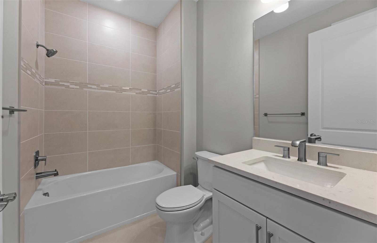 Image 22 of 38 For 2541 Charter Oak Drive