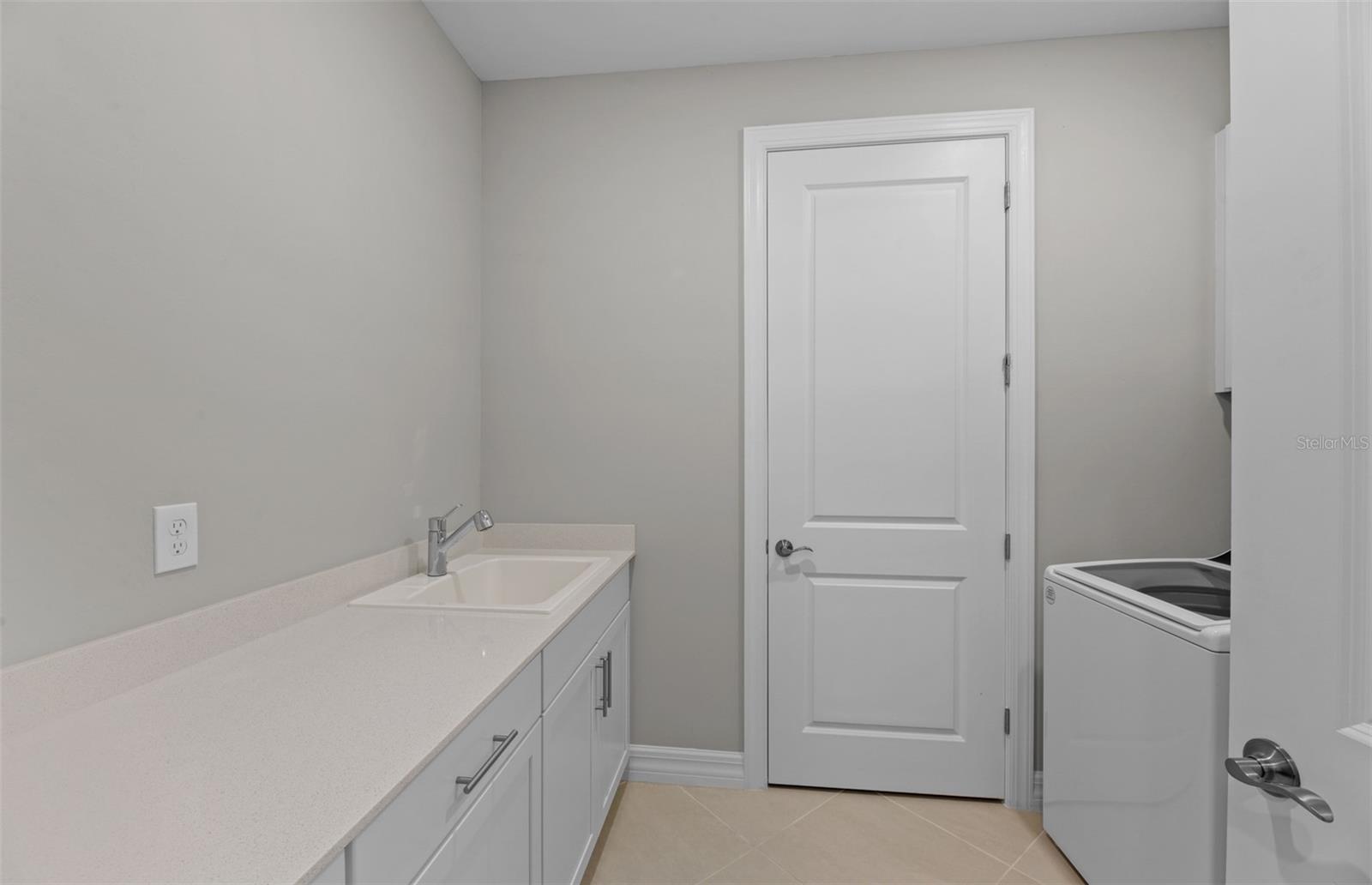 Image 23 of 38 For 2541 Charter Oak Drive