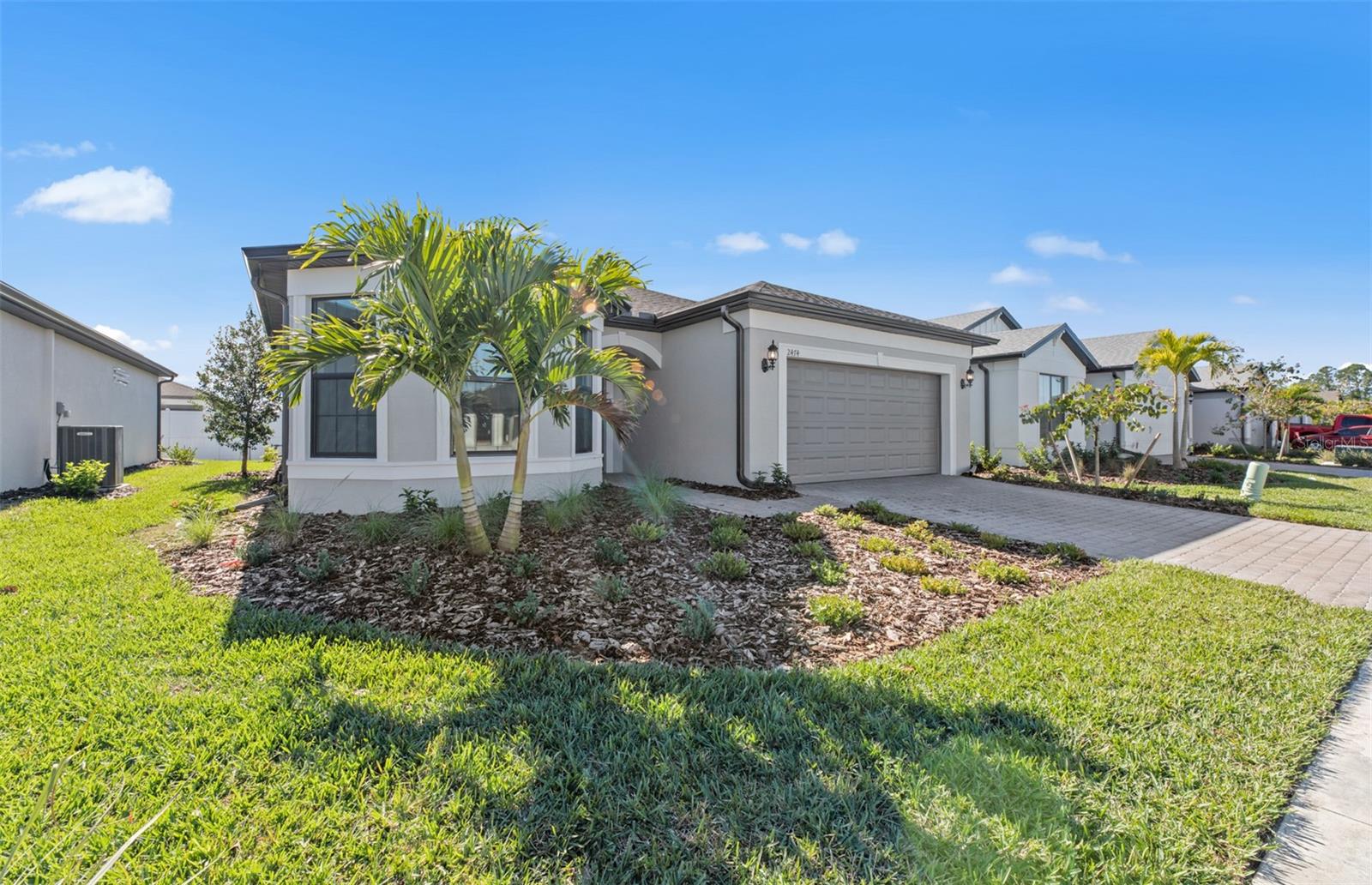 Image 5 of 38 For 2541 Charter Oak Drive