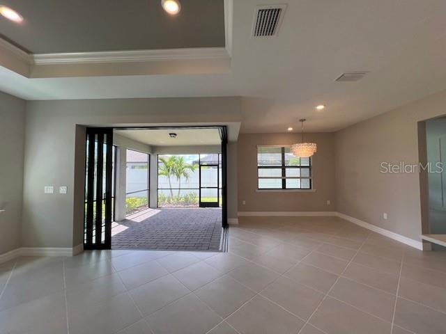 Image 9 of 38 For 2541 Charter Oak Drive