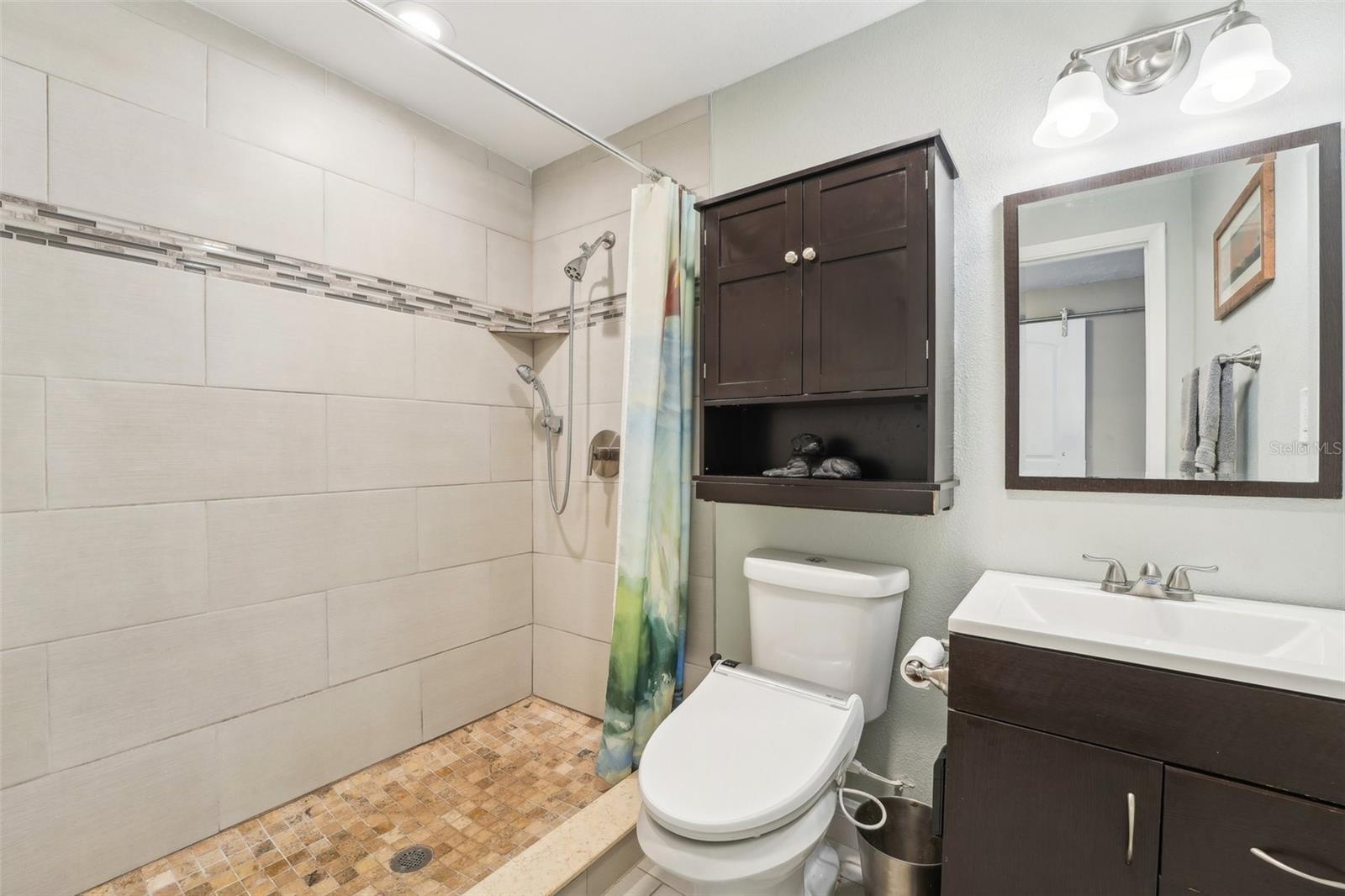 Image 20 of 56 For 4091 Cherry Street Ne