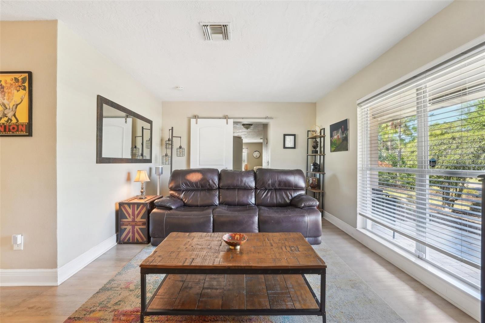 Image 5 of 56 For 4091 Cherry Street Ne