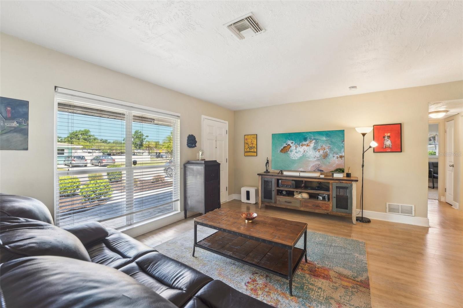 Image 6 of 56 For 4091 Cherry Street Ne