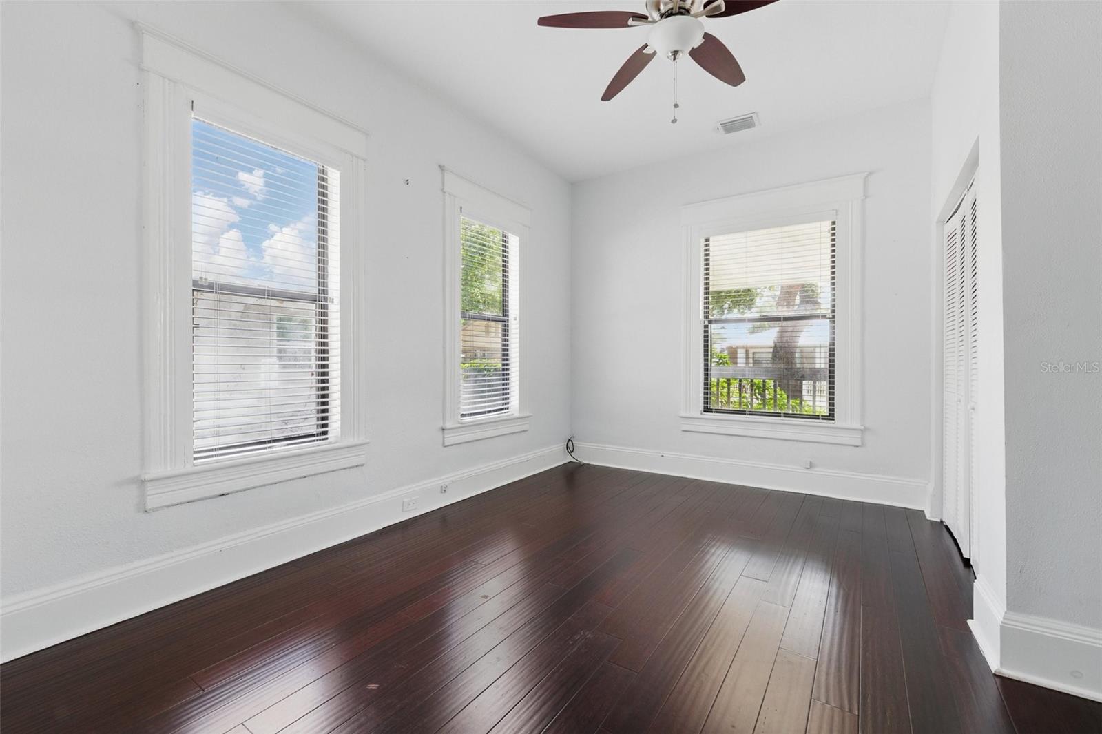 Image 12 of 23 For 2810 Jefferson Street