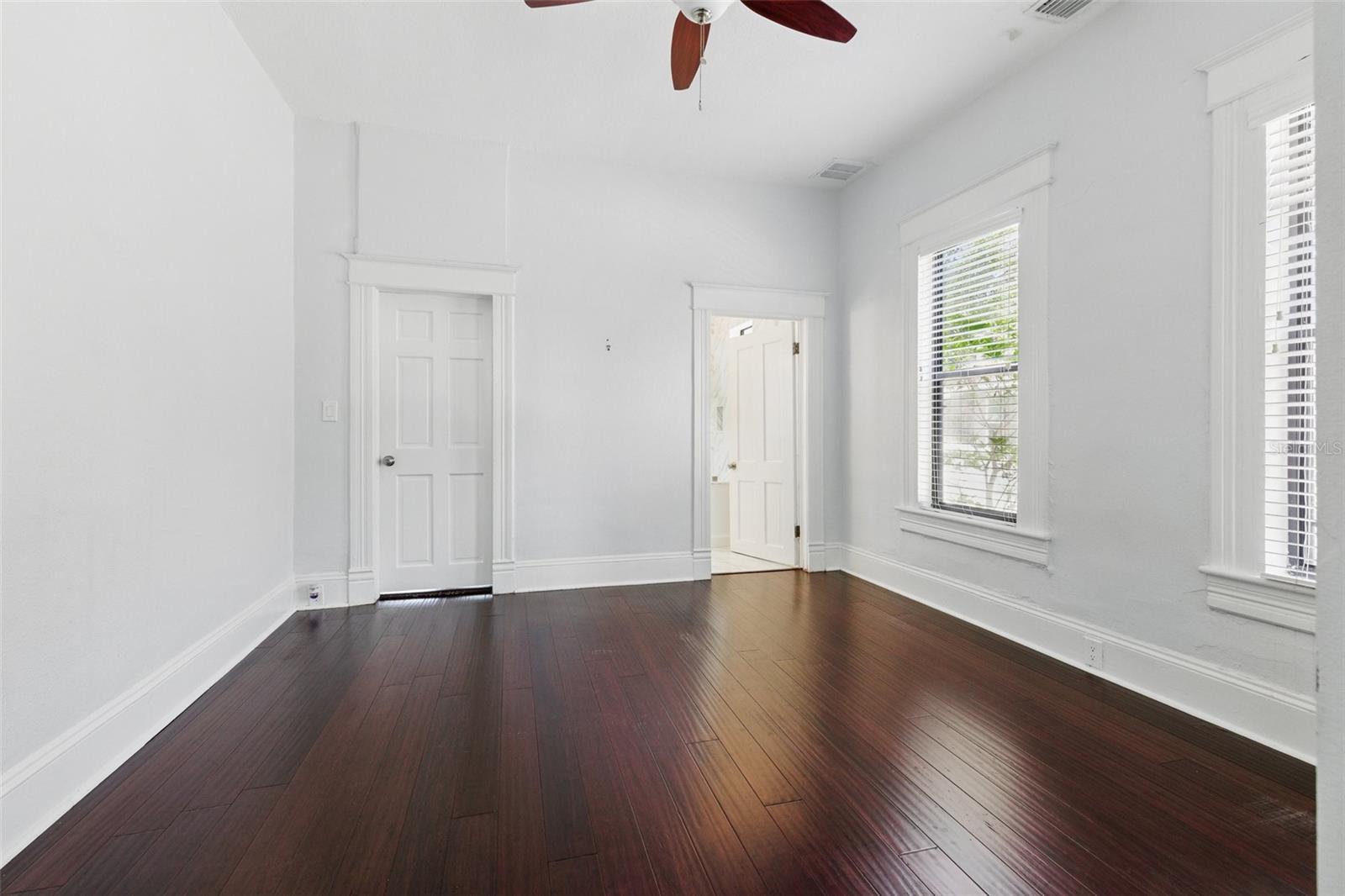 Image 9 of 23 For 2810 Jefferson Street